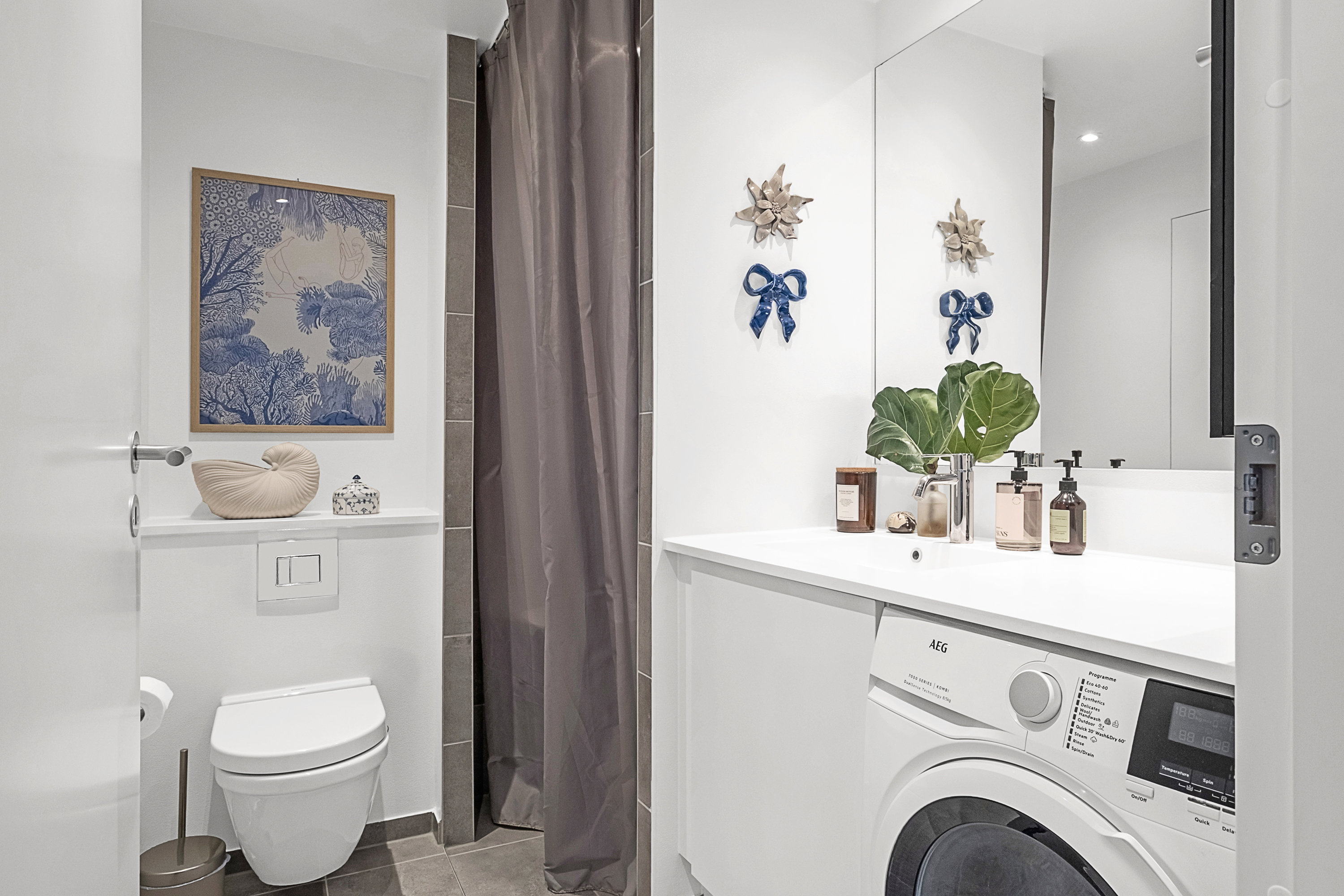 Fremhævet badeværelse billede i fuldskærmstilstand. Billede af Irma Pedersens Gade 66, 4. 2., 8000 Aarhus C