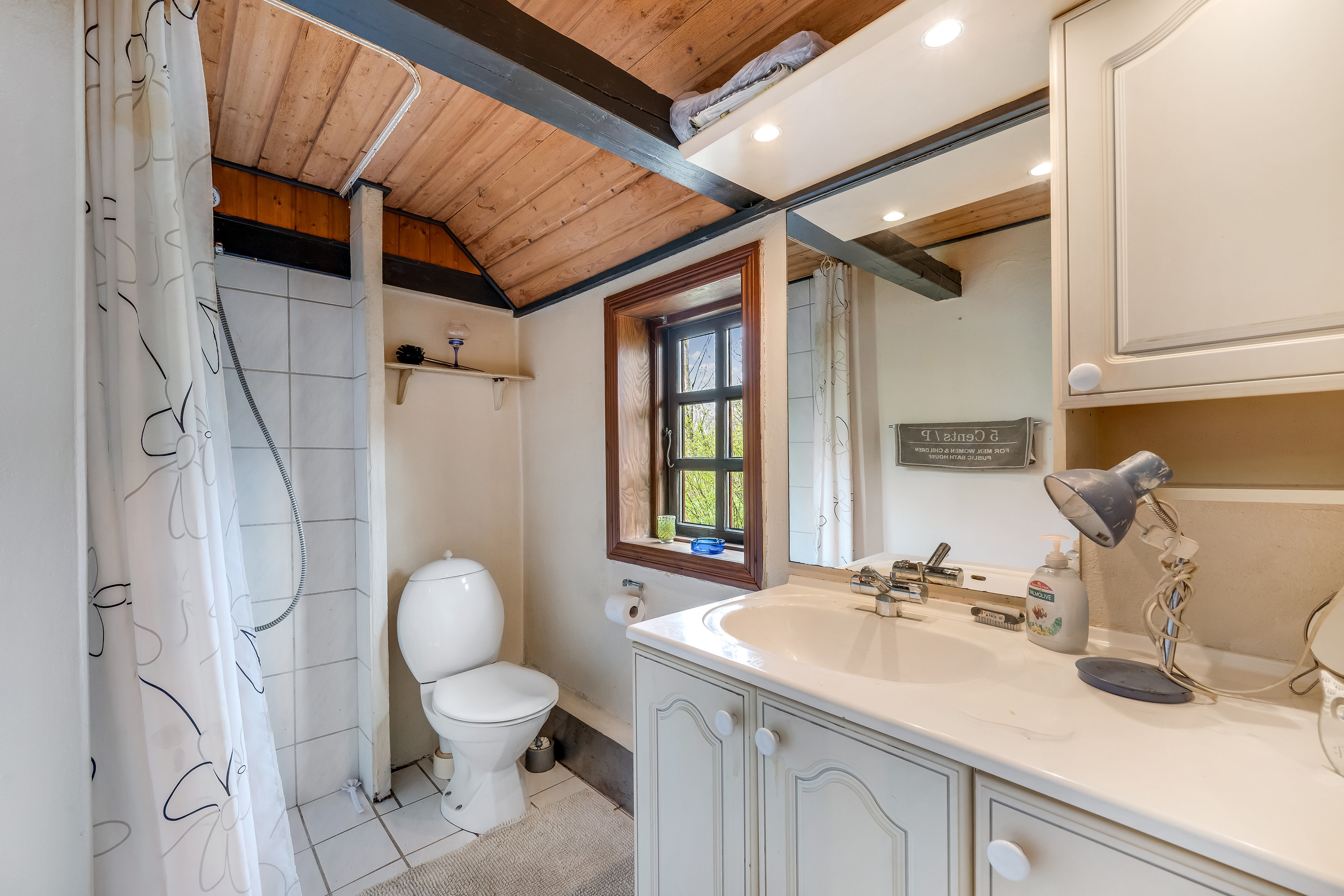 Fremhævet toilet billede i fuldskærmstilstand. Billede af Stauningvej 37, Stauning, 6900 Skjern