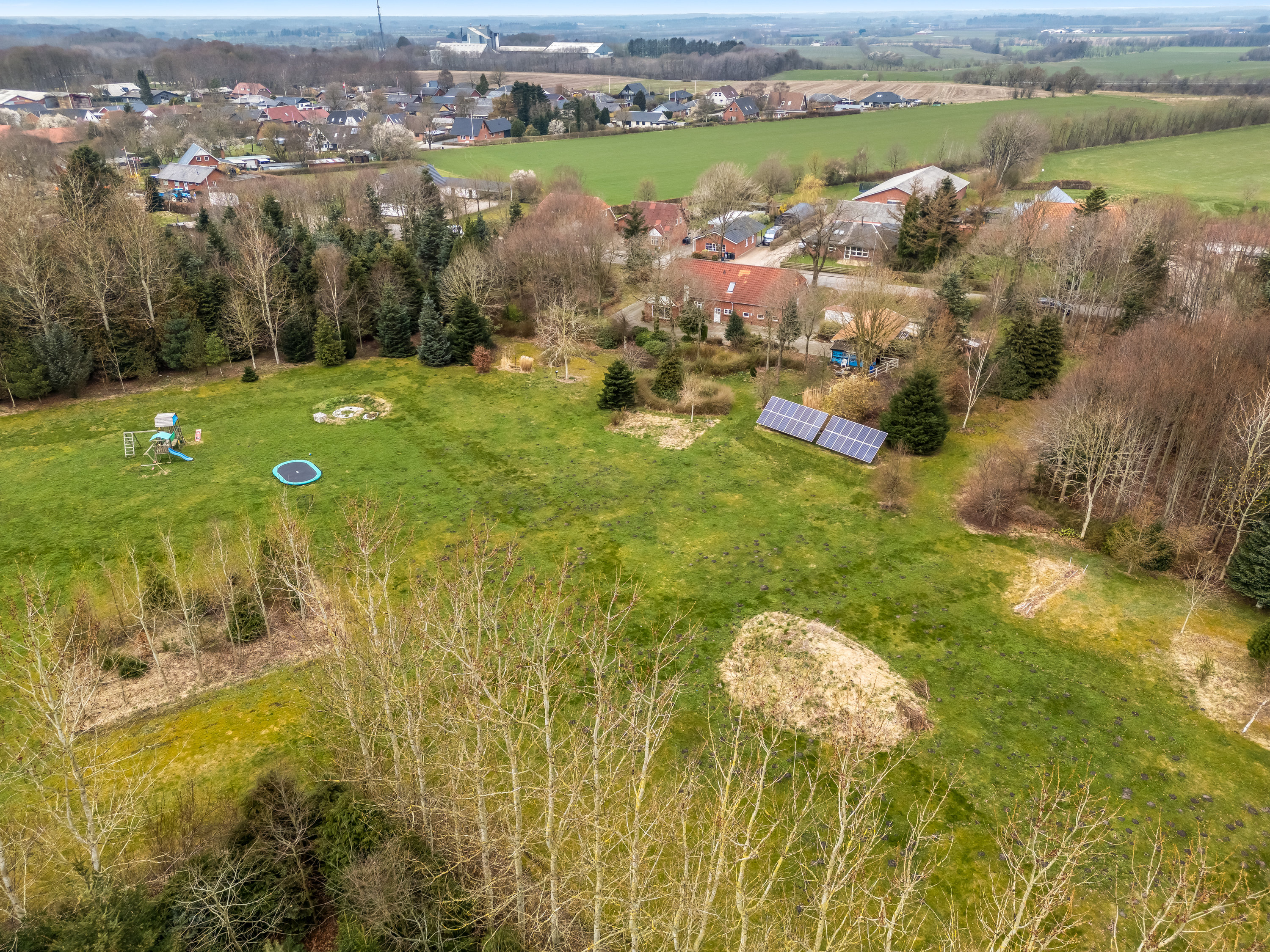 Fremhævet luftfoto billede i fuldskærmstilstand. Billede af Sønderskovvej 13, Nordenskov, 6800 Varde