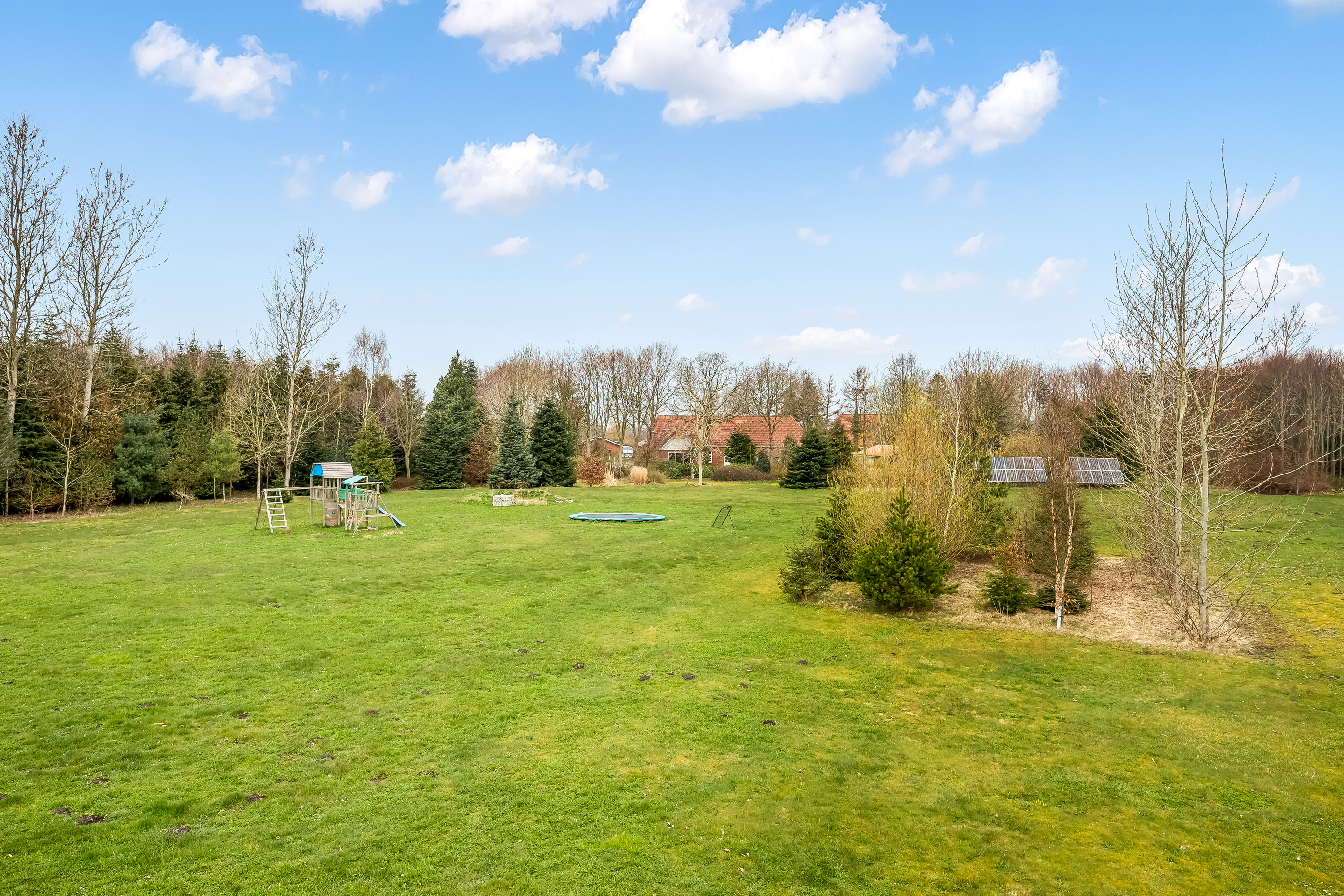 Fremhævet have billede i fuldskærmstilstand. Billede af Sønderskovvej 13, Nordenskov, 6800 Varde