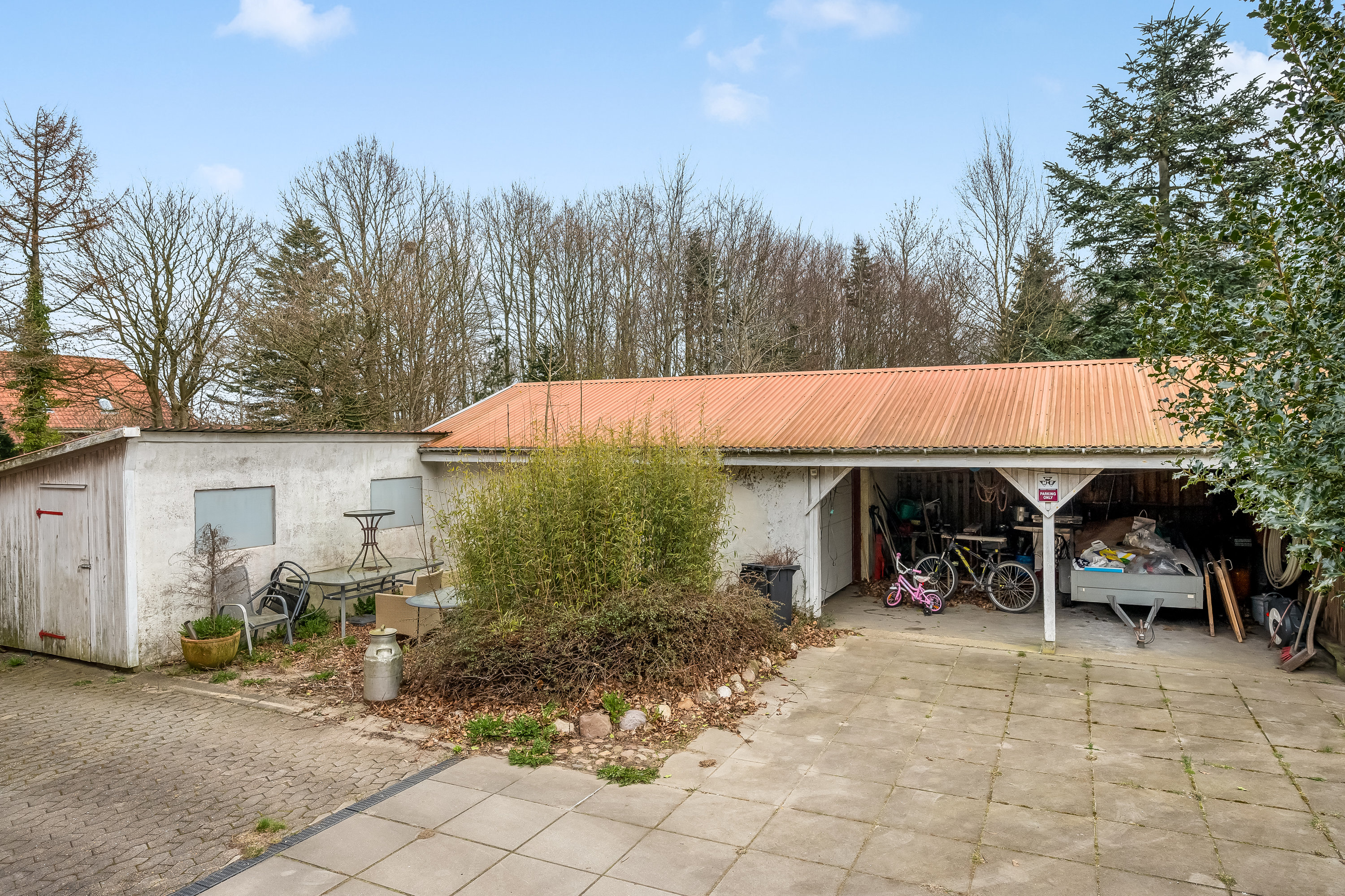 Fremhævet facade billede i fuldskærmstilstand. Billede af Sønderskovvej 13, Nordenskov, 6800 Varde