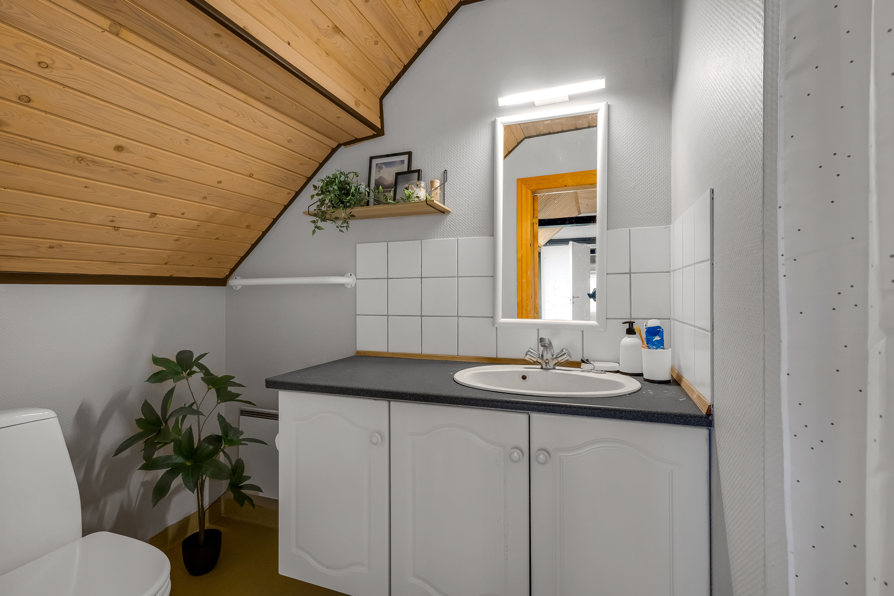 Fremhævet andet billede i fuldskærmstilstand. Billede af Sønderskovvej 13, Nordenskov, 6800 Varde