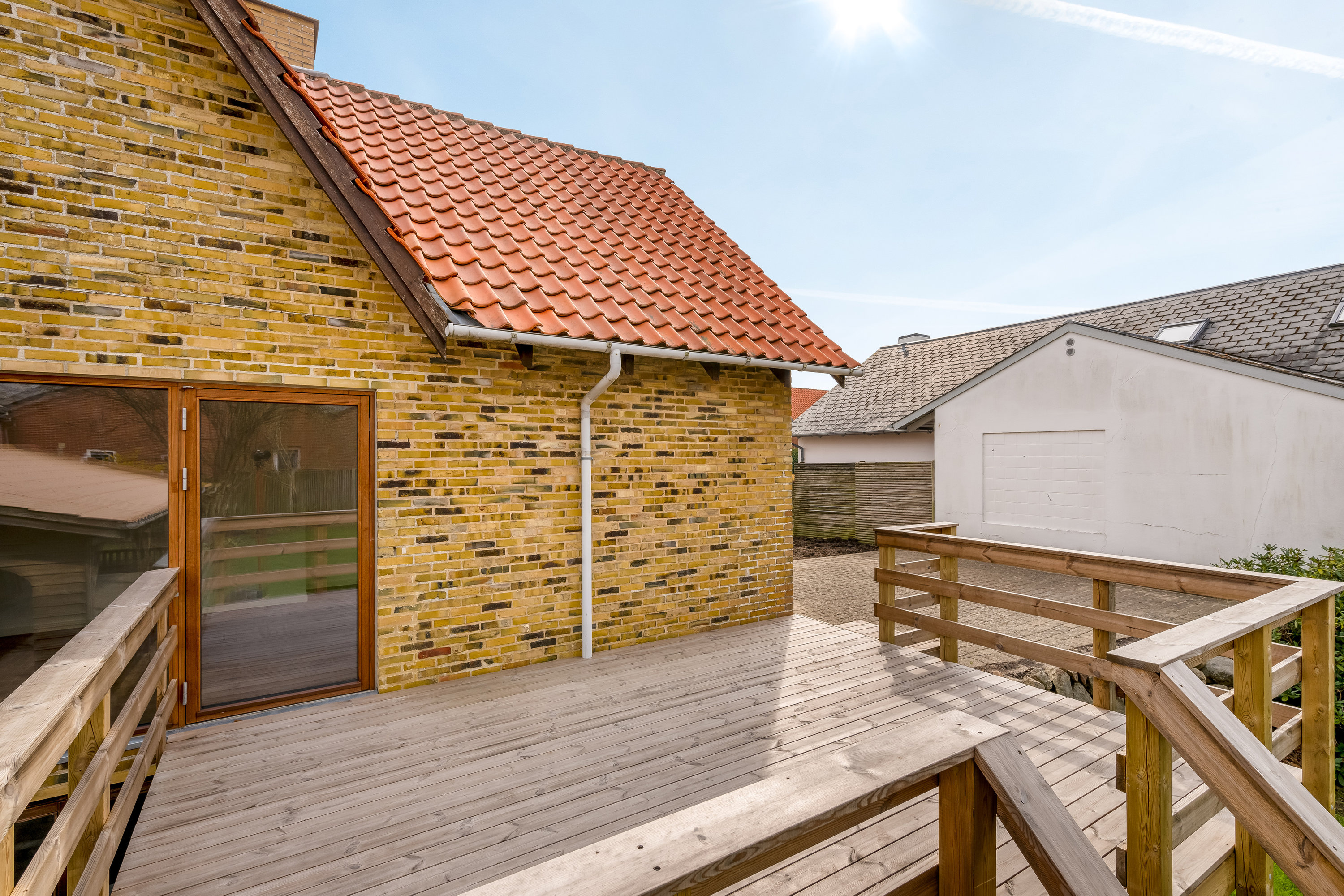 Fremhævet terrasse billede i fuldskærmstilstand. Billede af Grønningen 8, 6900 Skjern