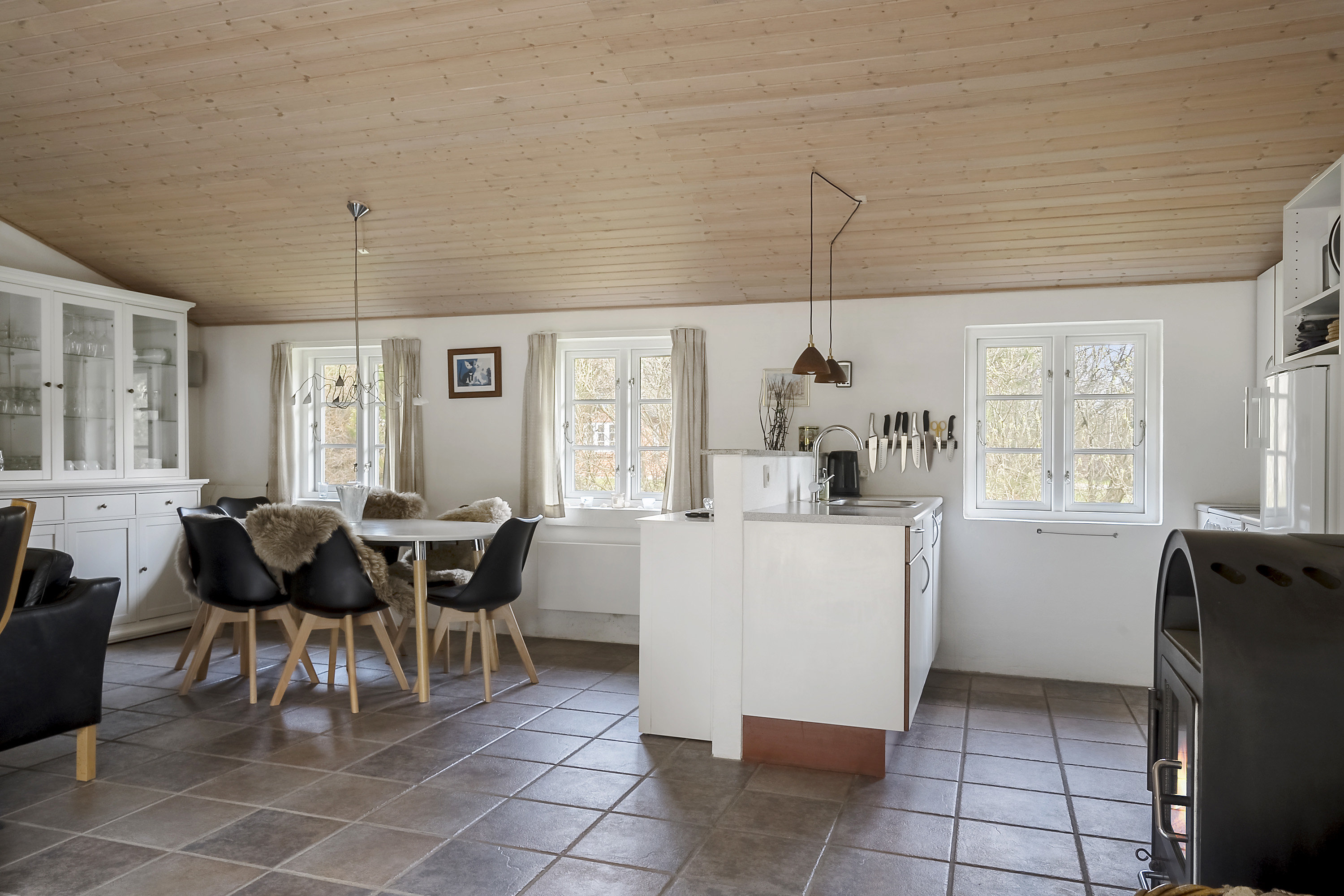 Fremhævet stue billede i fuldskærmstilstand. Billede af Blåbærvej 6, Vedersø, 6990 Ulfborg