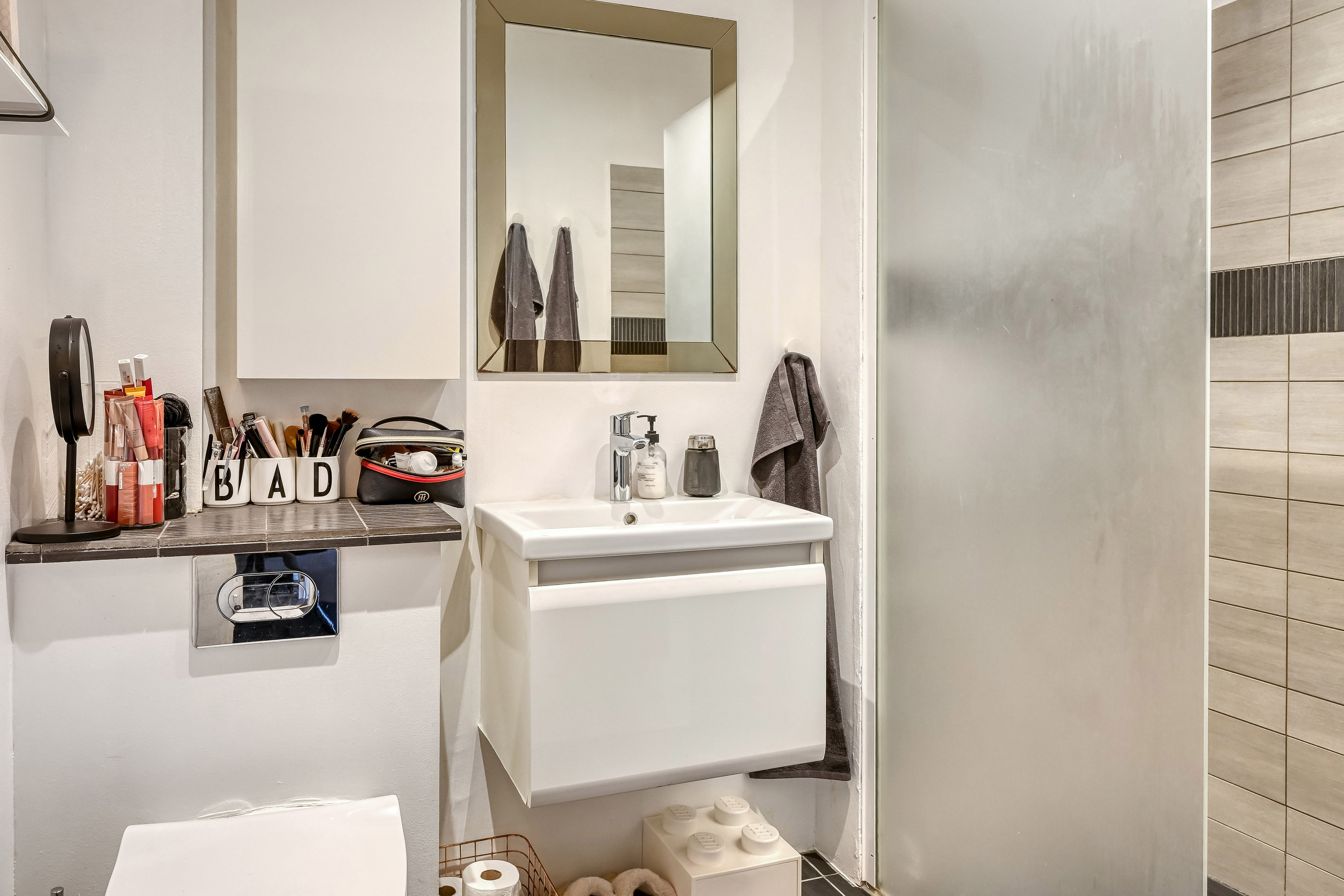 Fremhævet badeværelse billede i fuldskærmstilstand. Billede af Nygårdsvej 133, st.. th., 6700 Esbjerg