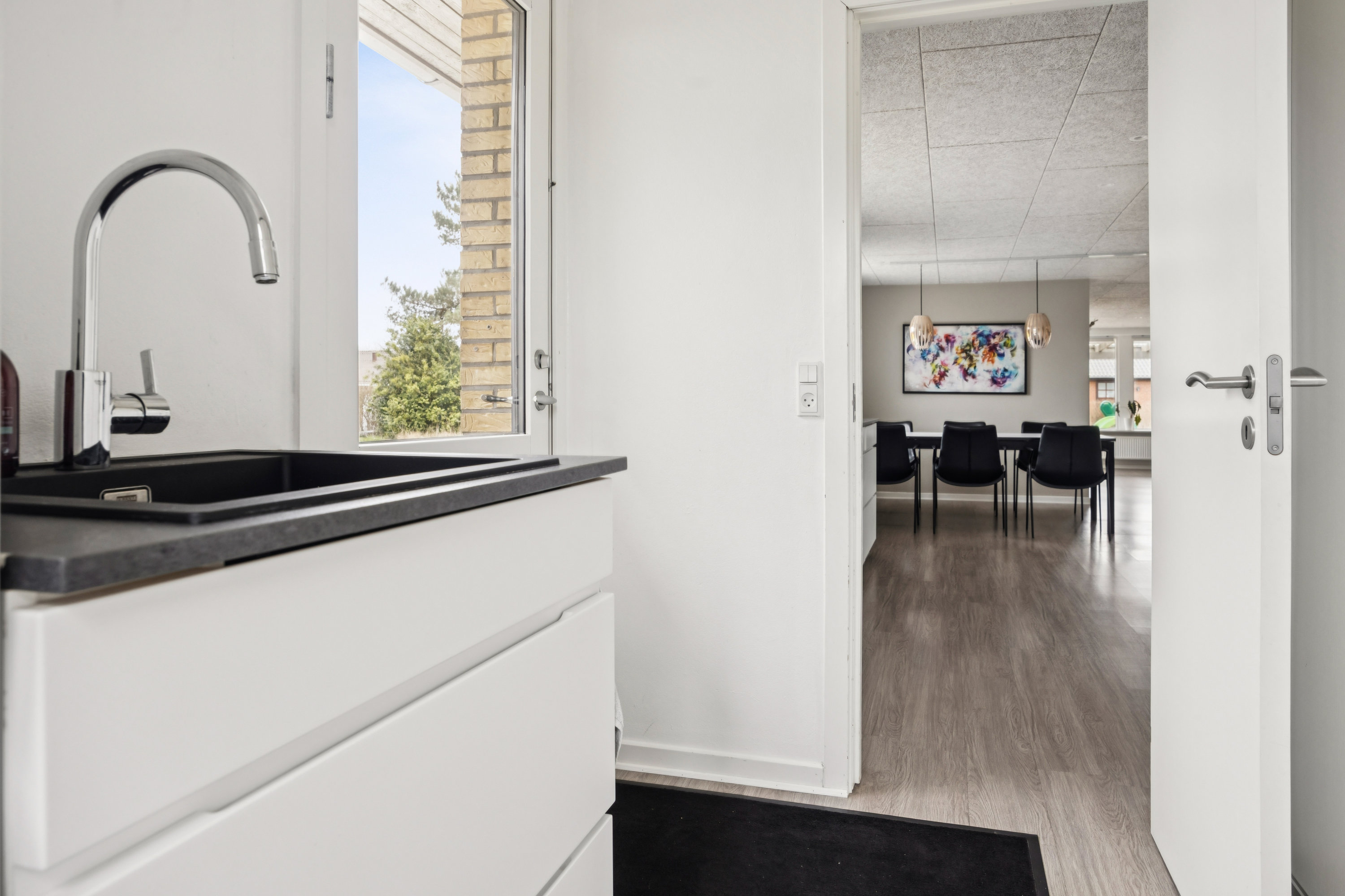 Fremhævet køkken billede i fuldskærmstilstand. Billede af Poulsgade 11, 9320 Hjallerup