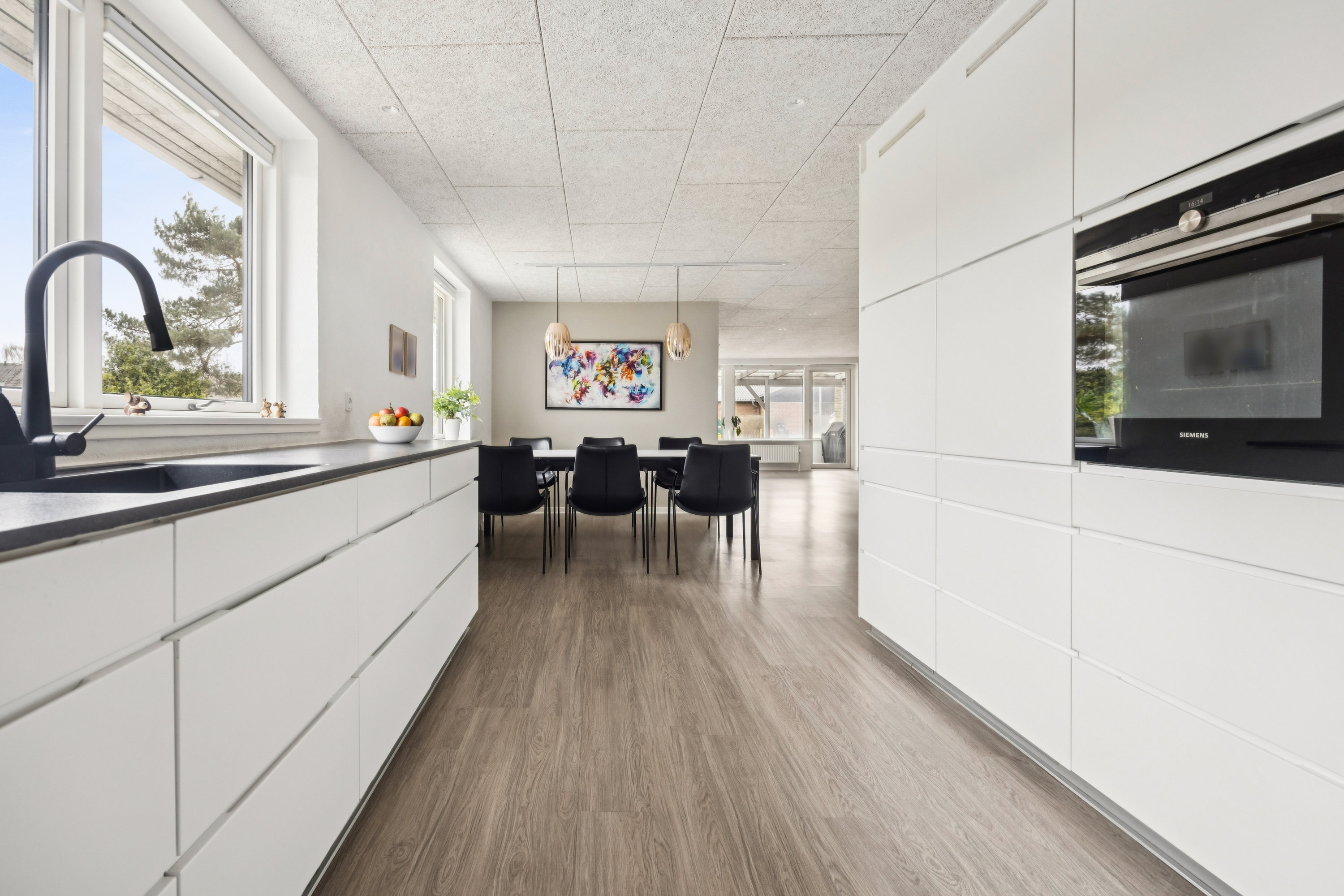 Fremhævet køkken billede i fuldskærmstilstand. Billede af Poulsgade 11, 9320 Hjallerup