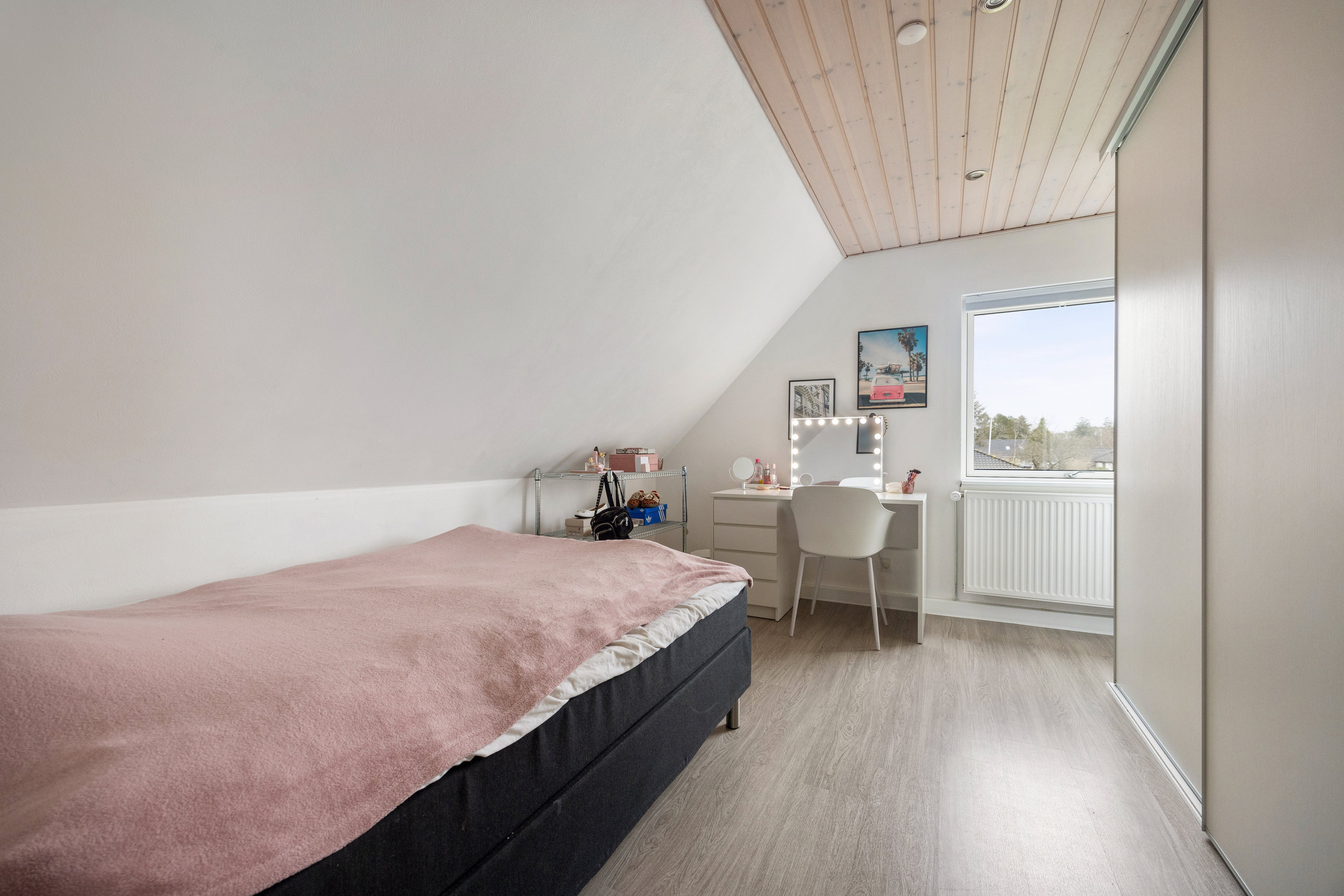 Fremhævet værelse billede i fuldskærmstilstand. Billede af Poulsgade 11, 9320 Hjallerup