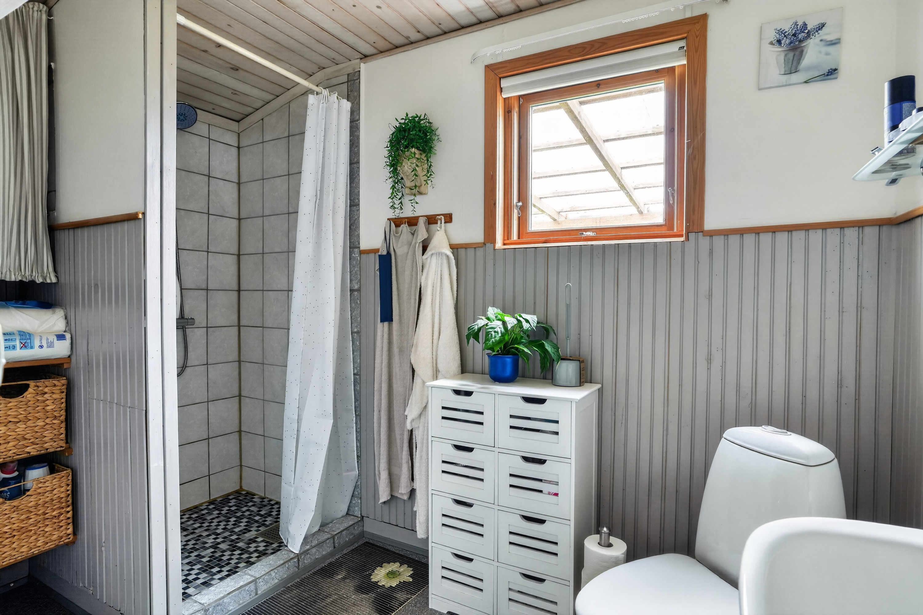 Fremhævet badeværelse billede i fuldskærmstilstand. Billede af Pilevangsvej 12, 4500 Nykøbing Sj