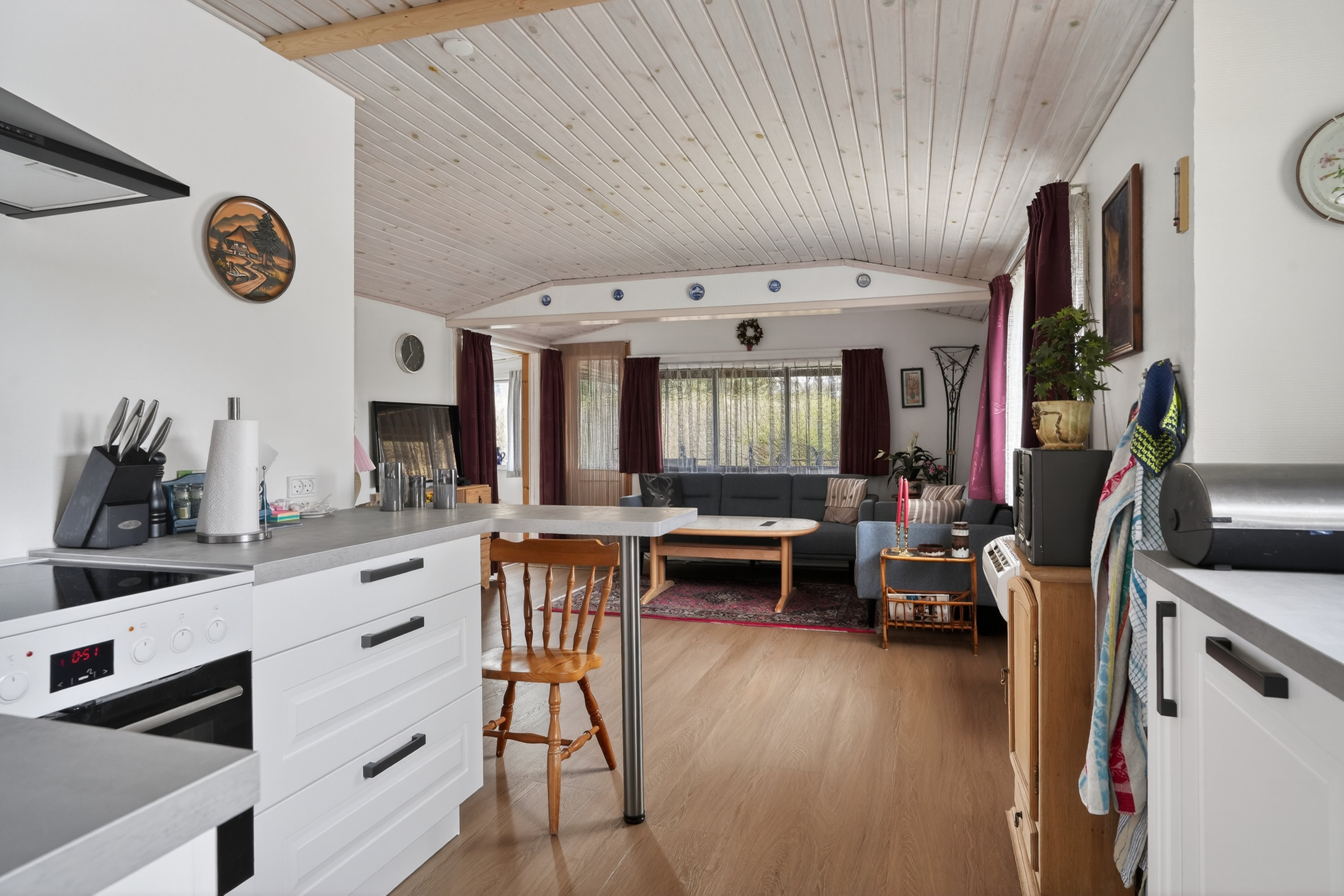 Fremhævet stue billede i fuldskærmstilstand. Billede af Pilevangsvej 12, 4500 Nykøbing Sj