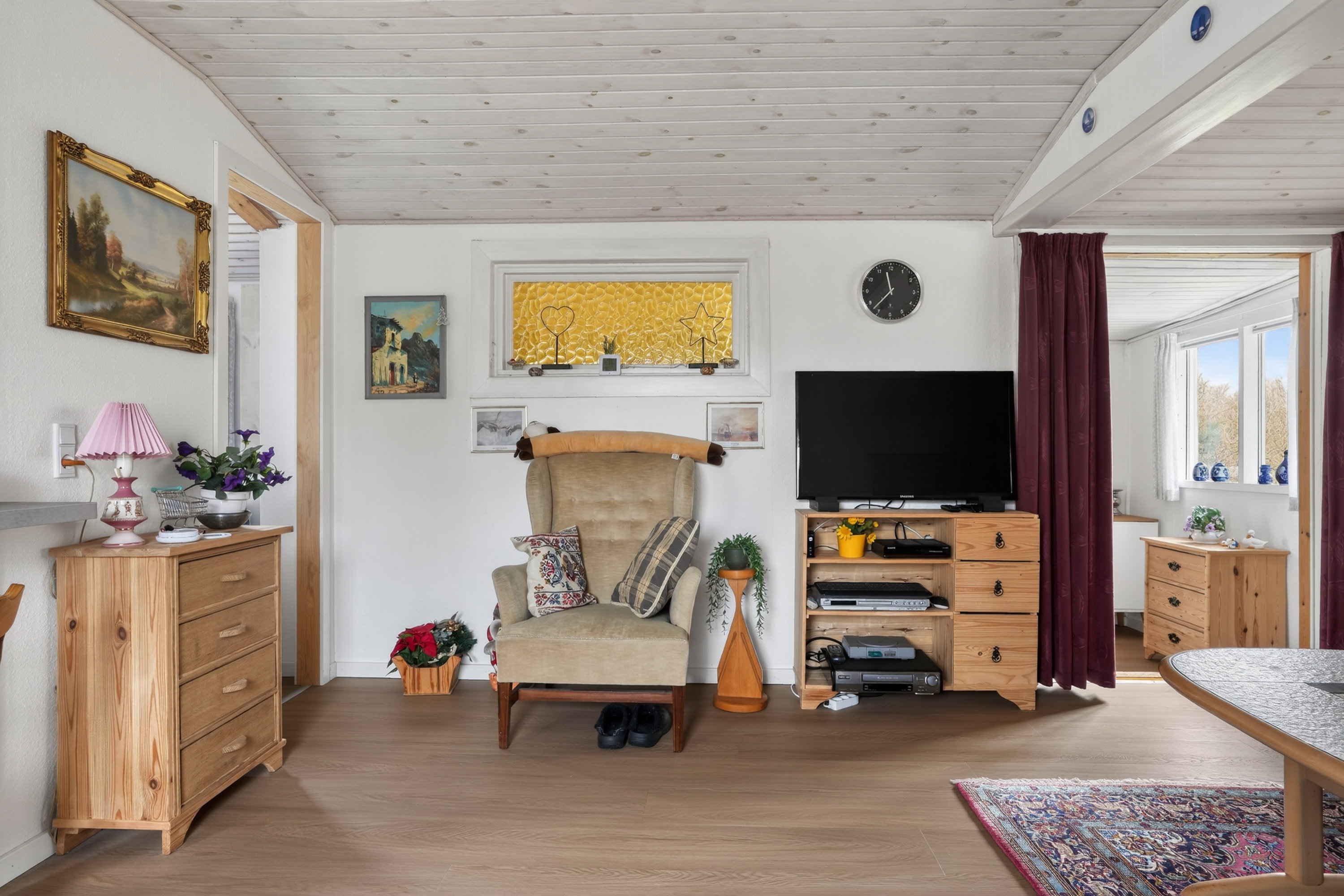 Fremhævet stue billede i fuldskærmstilstand. Billede af Pilevangsvej 12, 4500 Nykøbing Sj