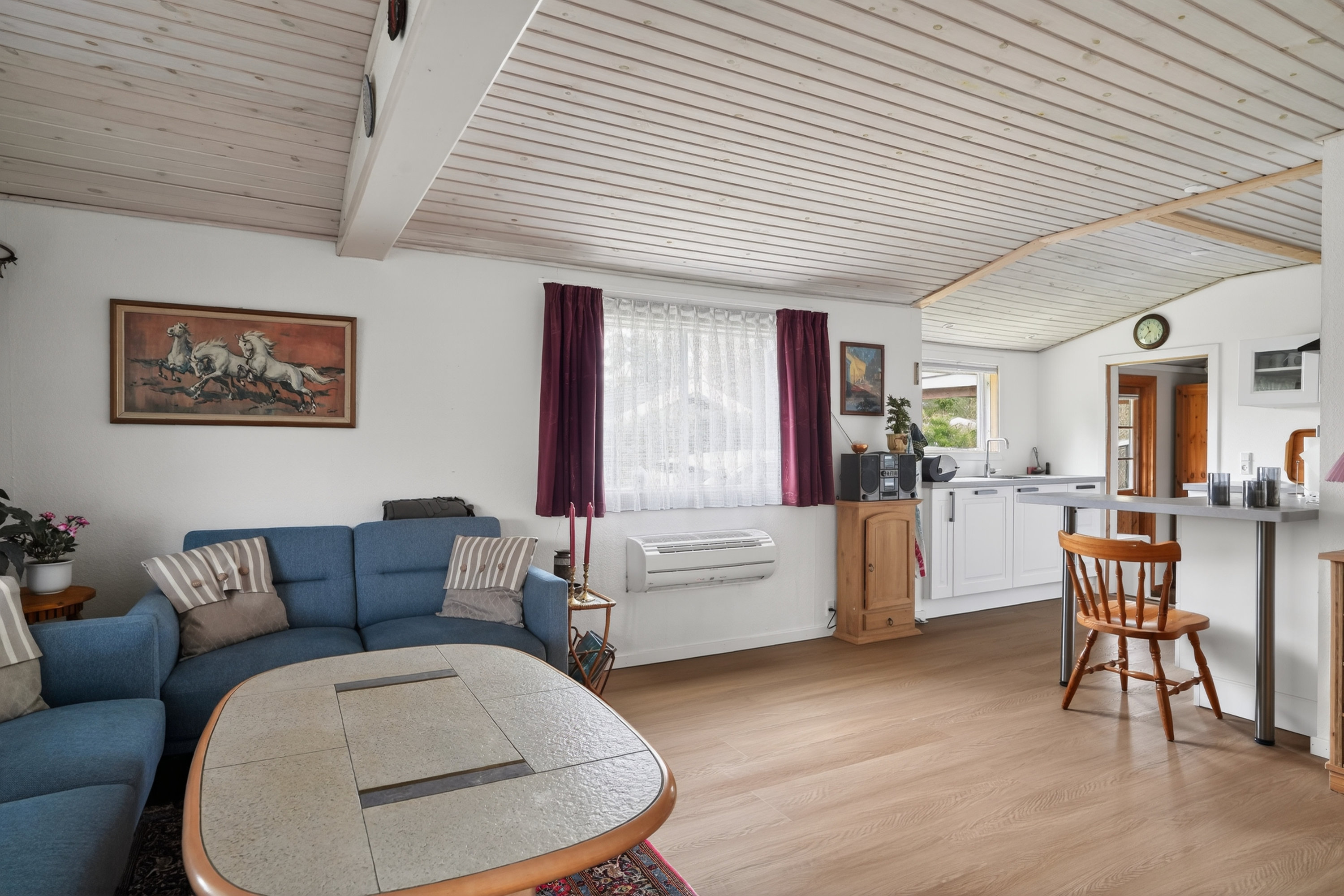 Fremhævet stue billede i fuldskærmstilstand. Billede af Pilevangsvej 12, 4500 Nykøbing Sj