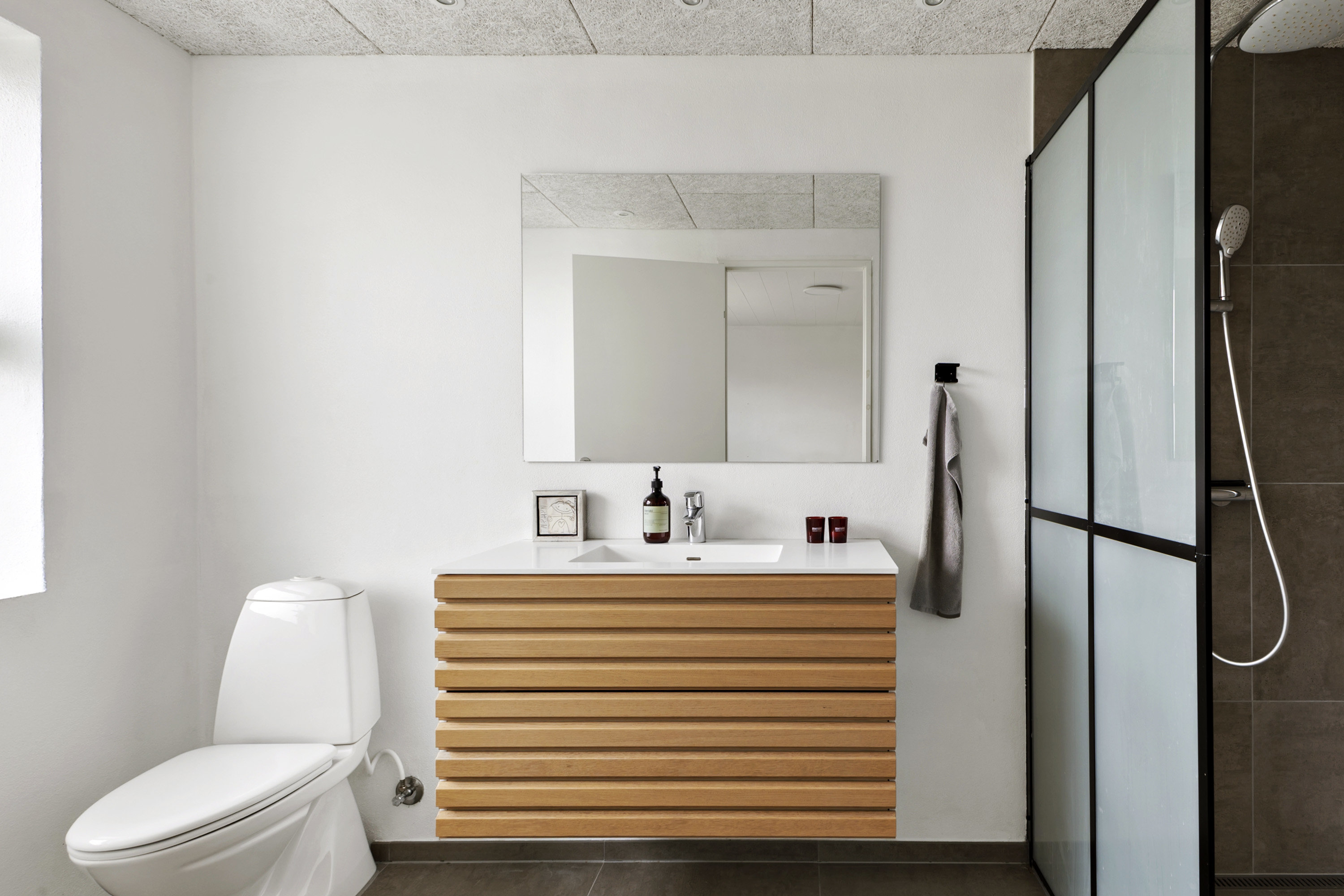 Fremhævet badeværelse billede i fuldskærmstilstand. Billede af Krügersvej 48, Sanddal, 7000 Fredericia