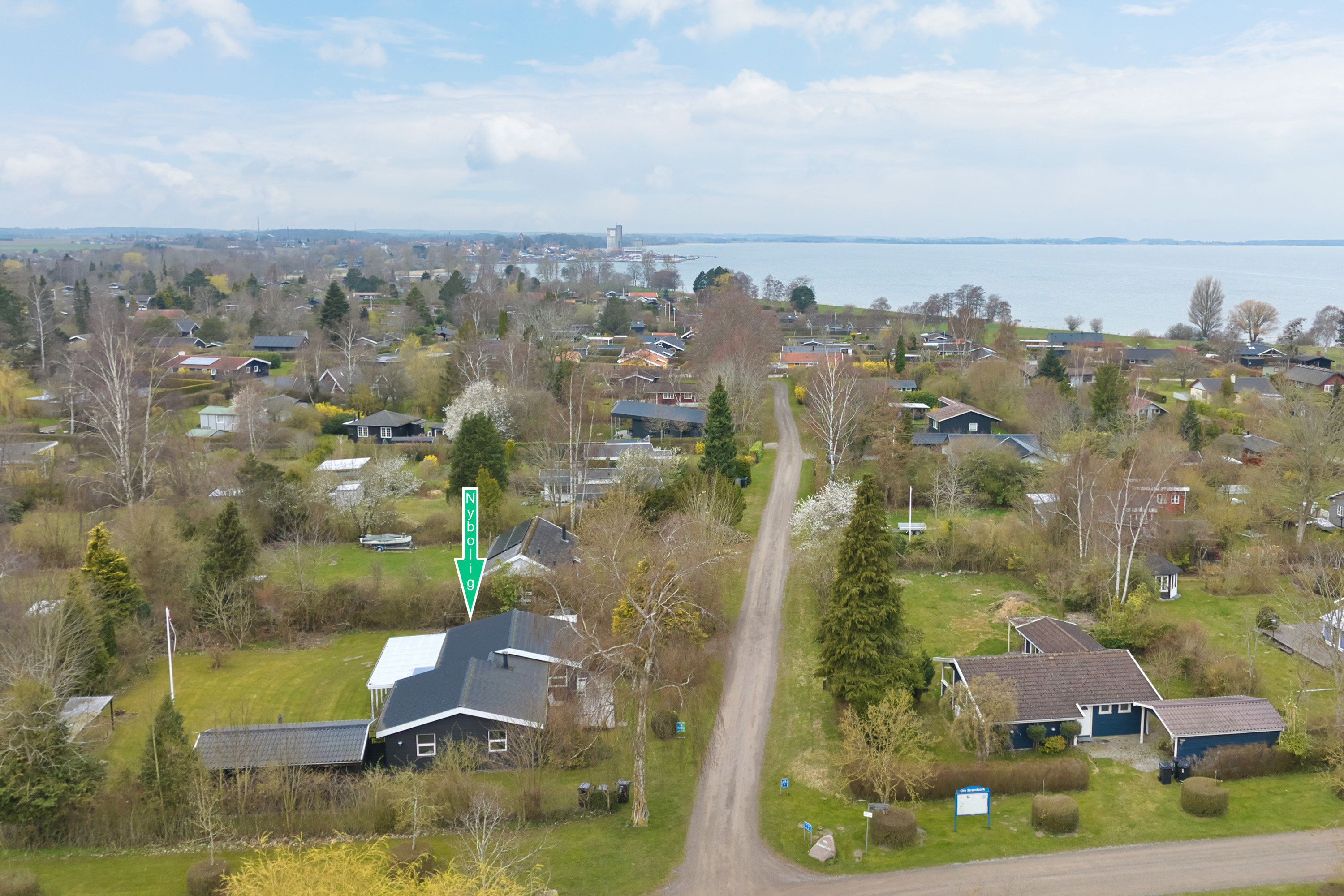 Fremhævet luftfoto billede i fuldskærmstilstand. Billede af Ore Strandpark 79, Ore, 4850 Stubbekøbing