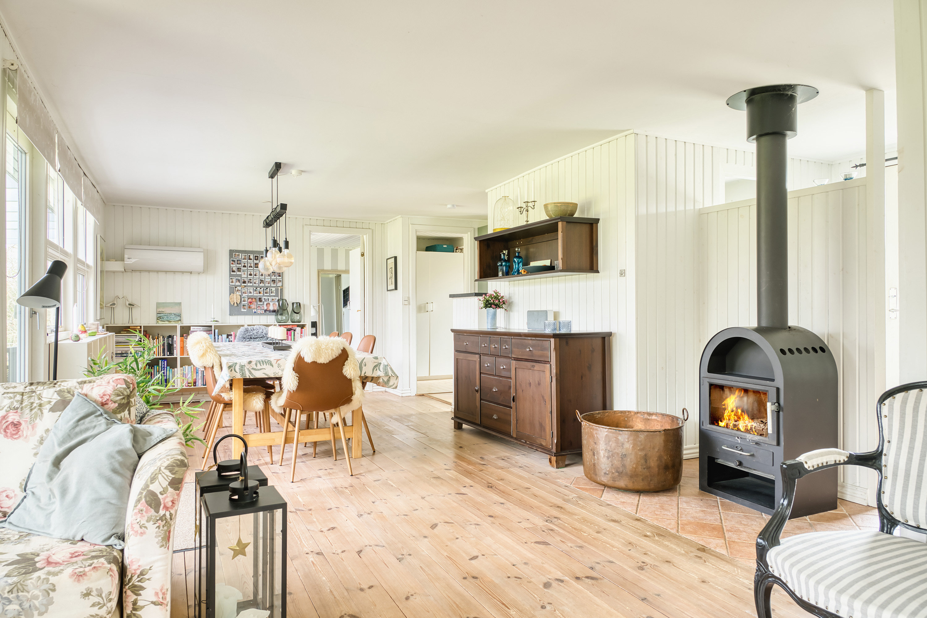 Fremhævet stue billede i fuldskærmstilstand. Billede af Ore Strandpark 79, Ore, 4850 Stubbekøbing