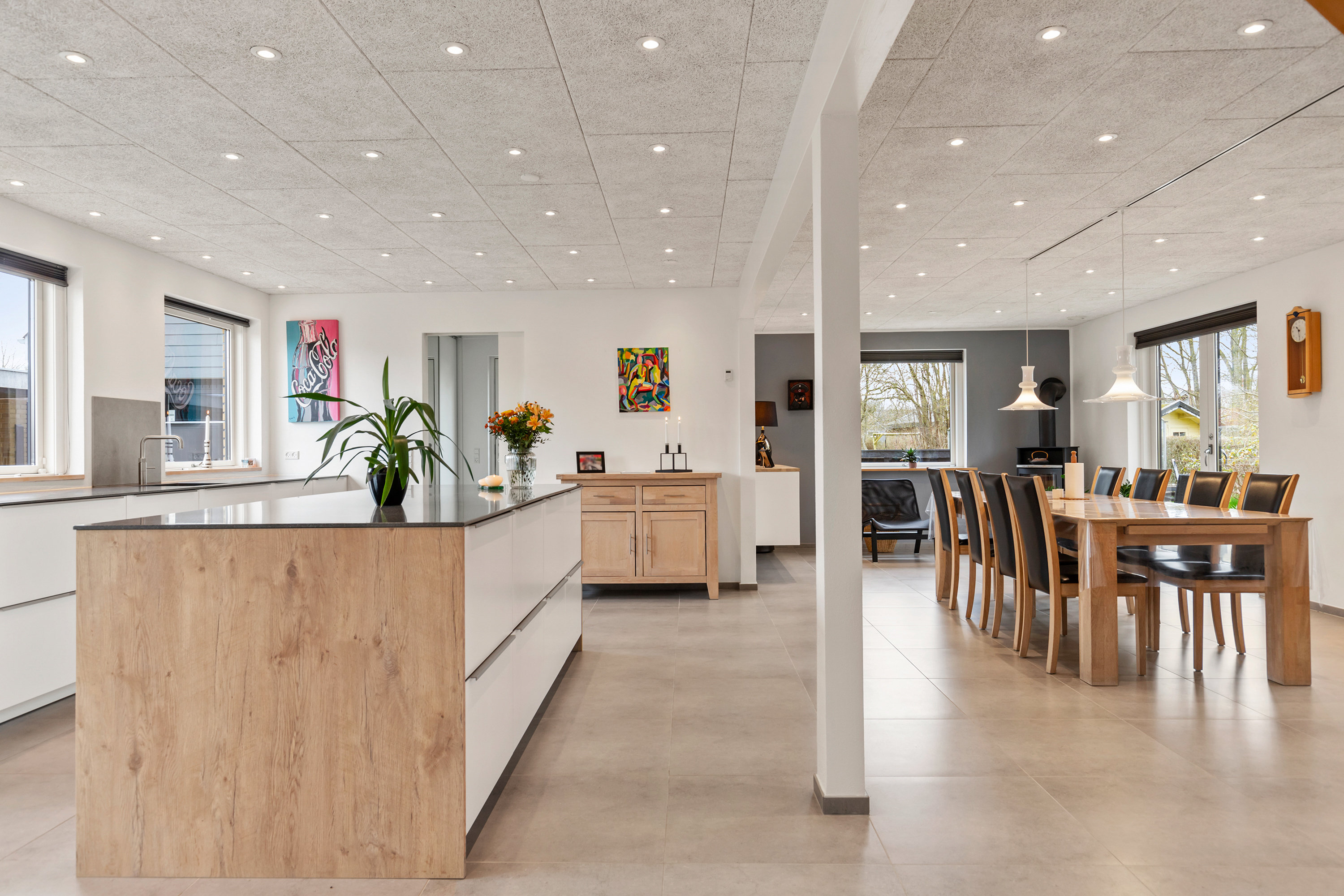 Fremhævet køkken billede i fuldskærmstilstand. Billede af Syrenvej 7, 9460 Brovst