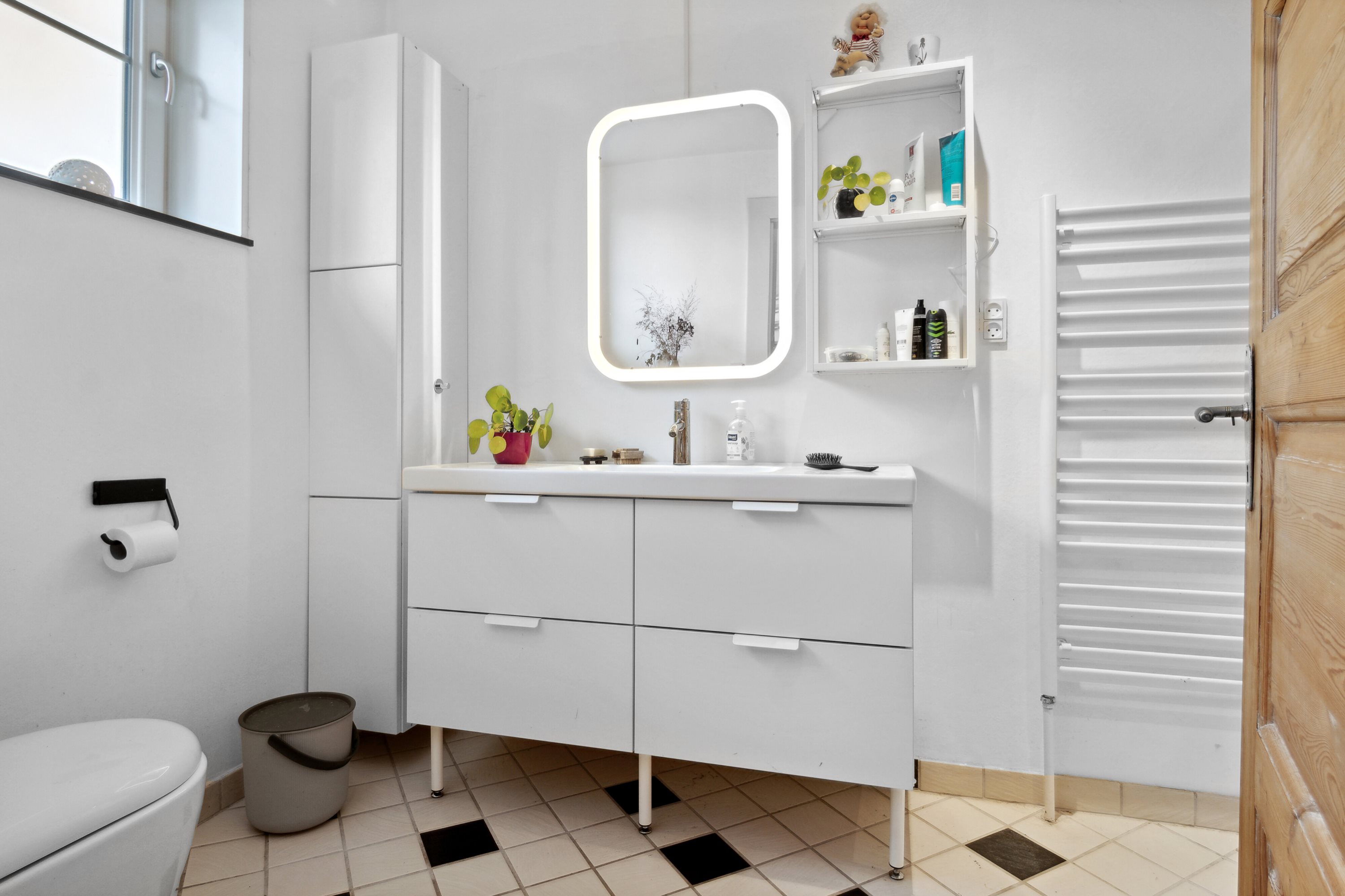 Fremhævet badeværelse billede i fuldskærmstilstand. Billede af Rødding Vestergade 14, 6630 Rødding