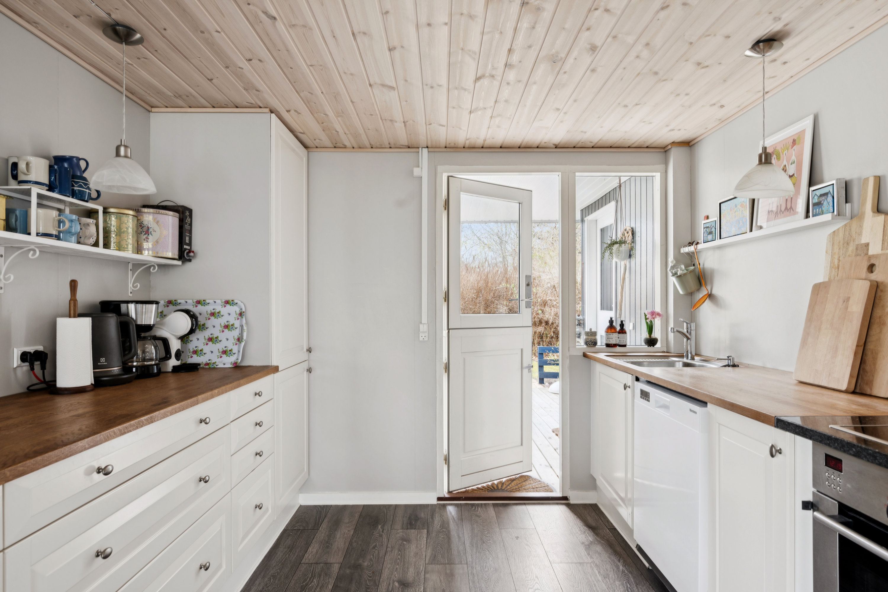 Fremhævet køkken billede i fuldskærmstilstand. Billede af Vibevej 2, Skovgårde, 8961 Allingåbro