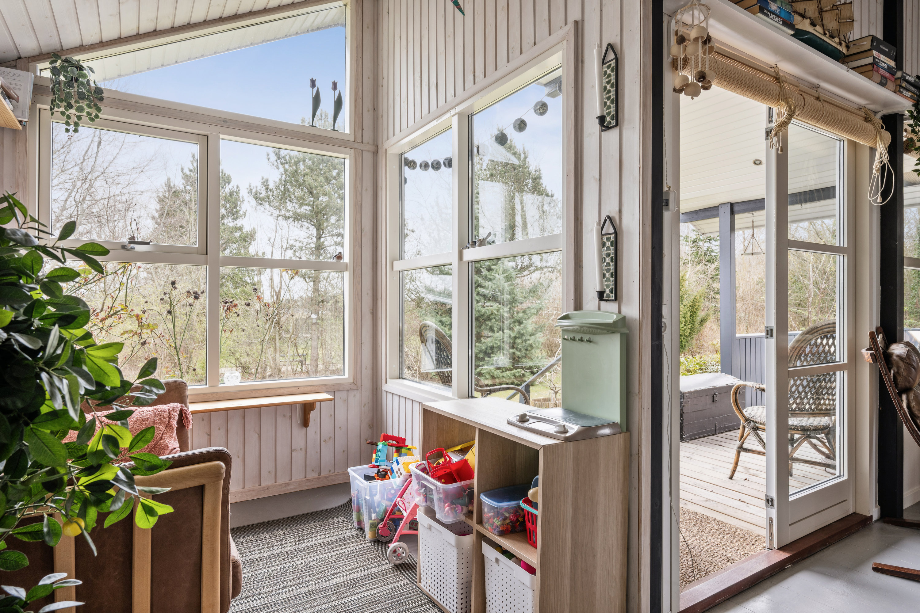 Fremhævet udestue billede i fuldskærmstilstand. Billede af Vibevej 2, Skovgårde, 8961 Allingåbro