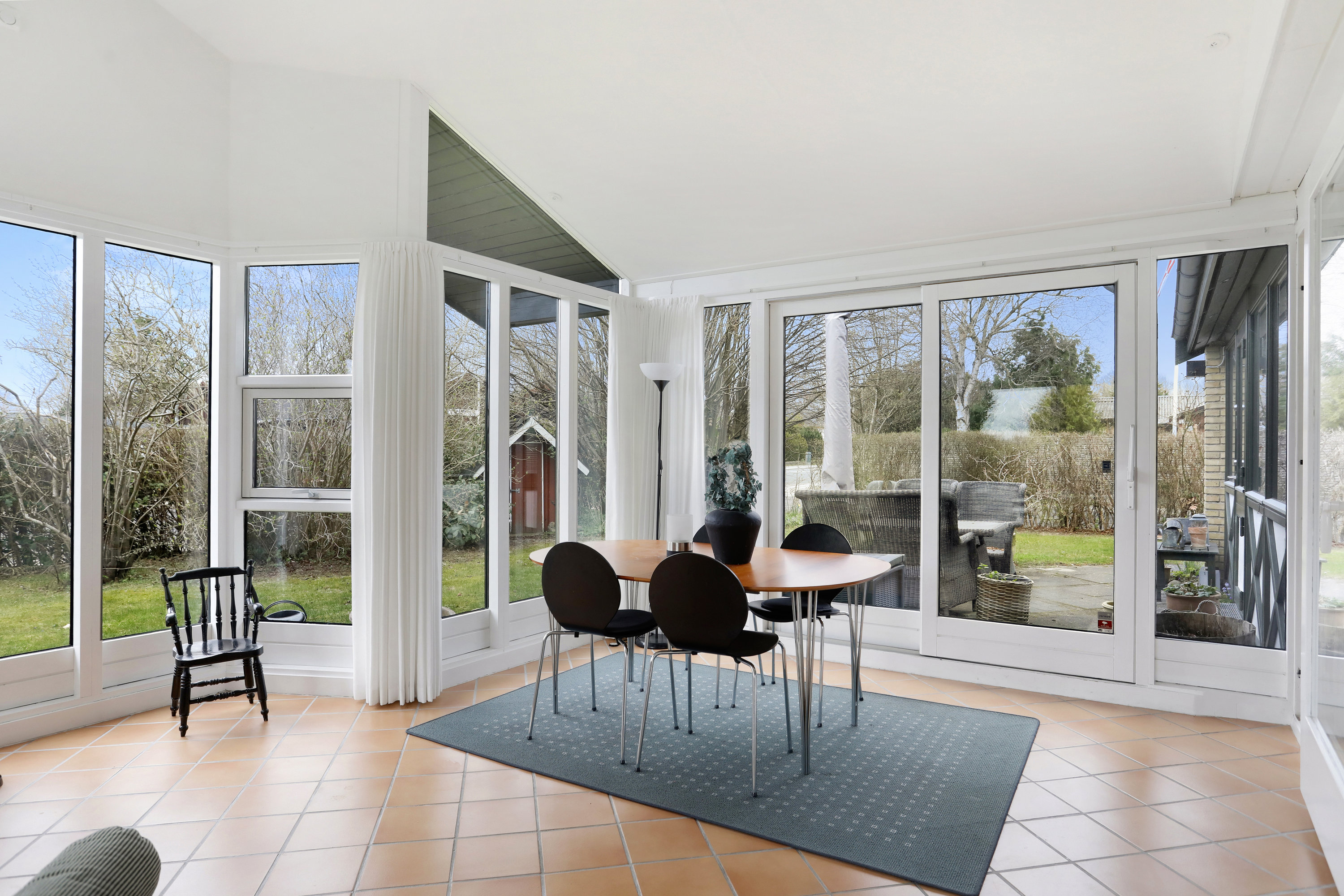 Fremhævet stue billede i fuldskærmstilstand. Billede af Lindeengen 23, 2740 Skovlunde