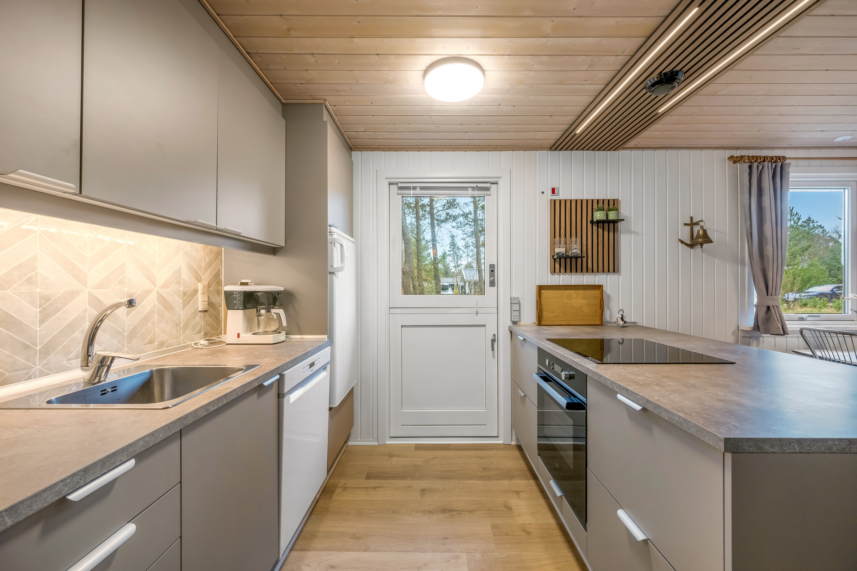 Fremhævet køkken billede i fuldskærmstilstand. Billede af Højsvej 26, Lønne, 6830 Nørre Nebel