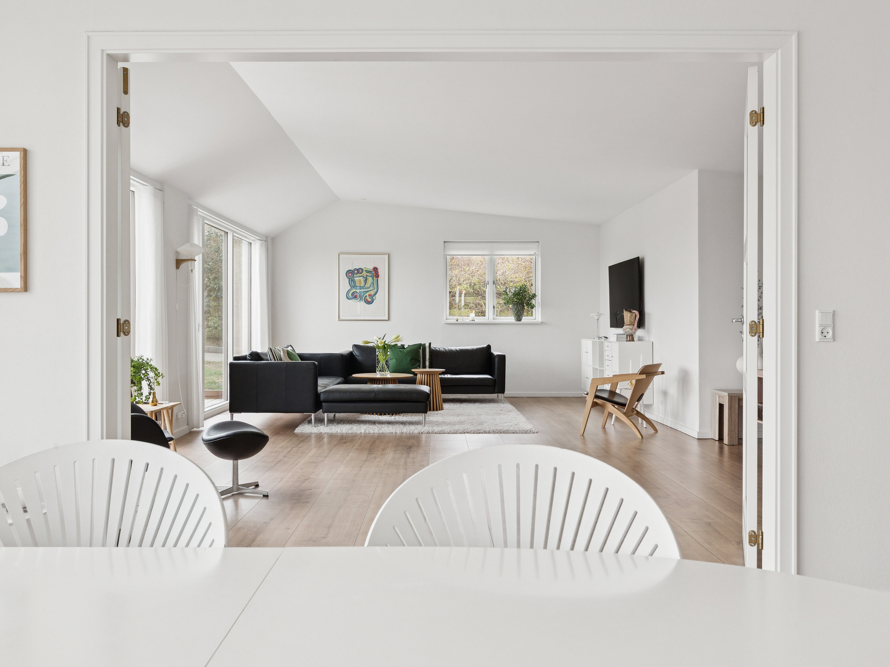 Fremhævet spisestue billede i fuldskærmstilstand. Billede af Lien 2, 9800 Hjørring