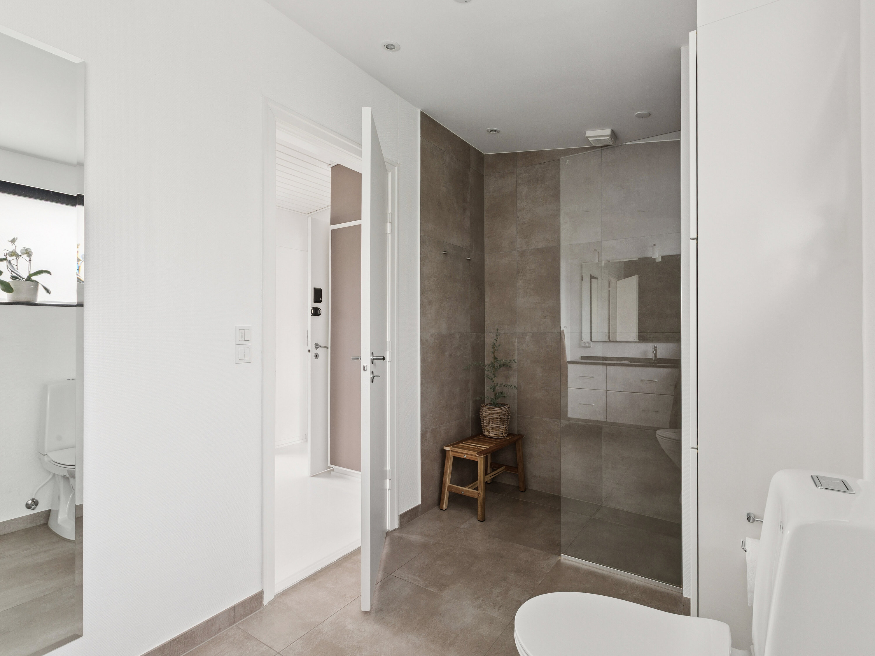 Fremhævet soveværelse billede i fuldskærmstilstand. Billede af Lien 2, 9800 Hjørring