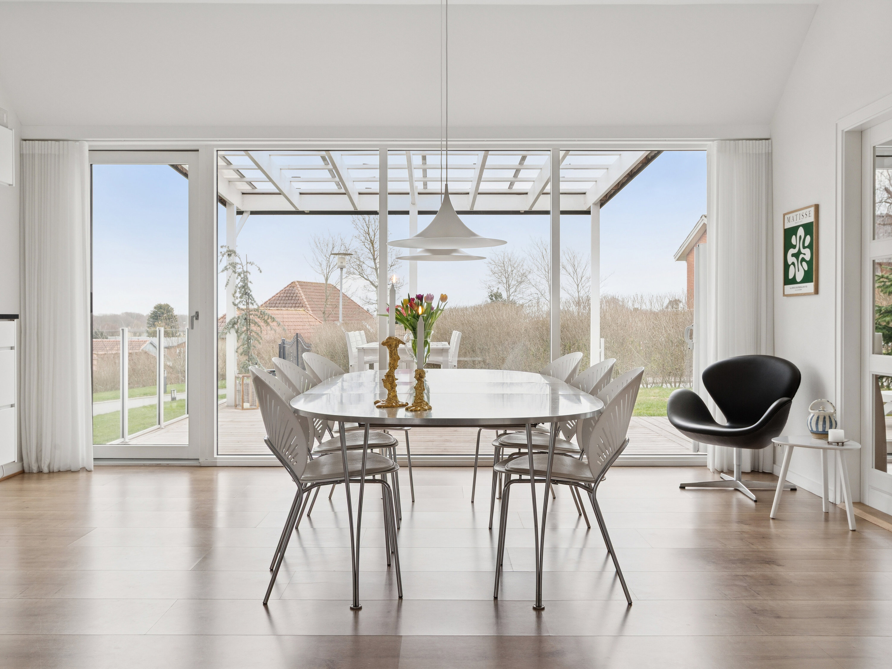 Fremhævet spisestue billede i fuldskærmstilstand. Billede af Lien 2, 9800 Hjørring