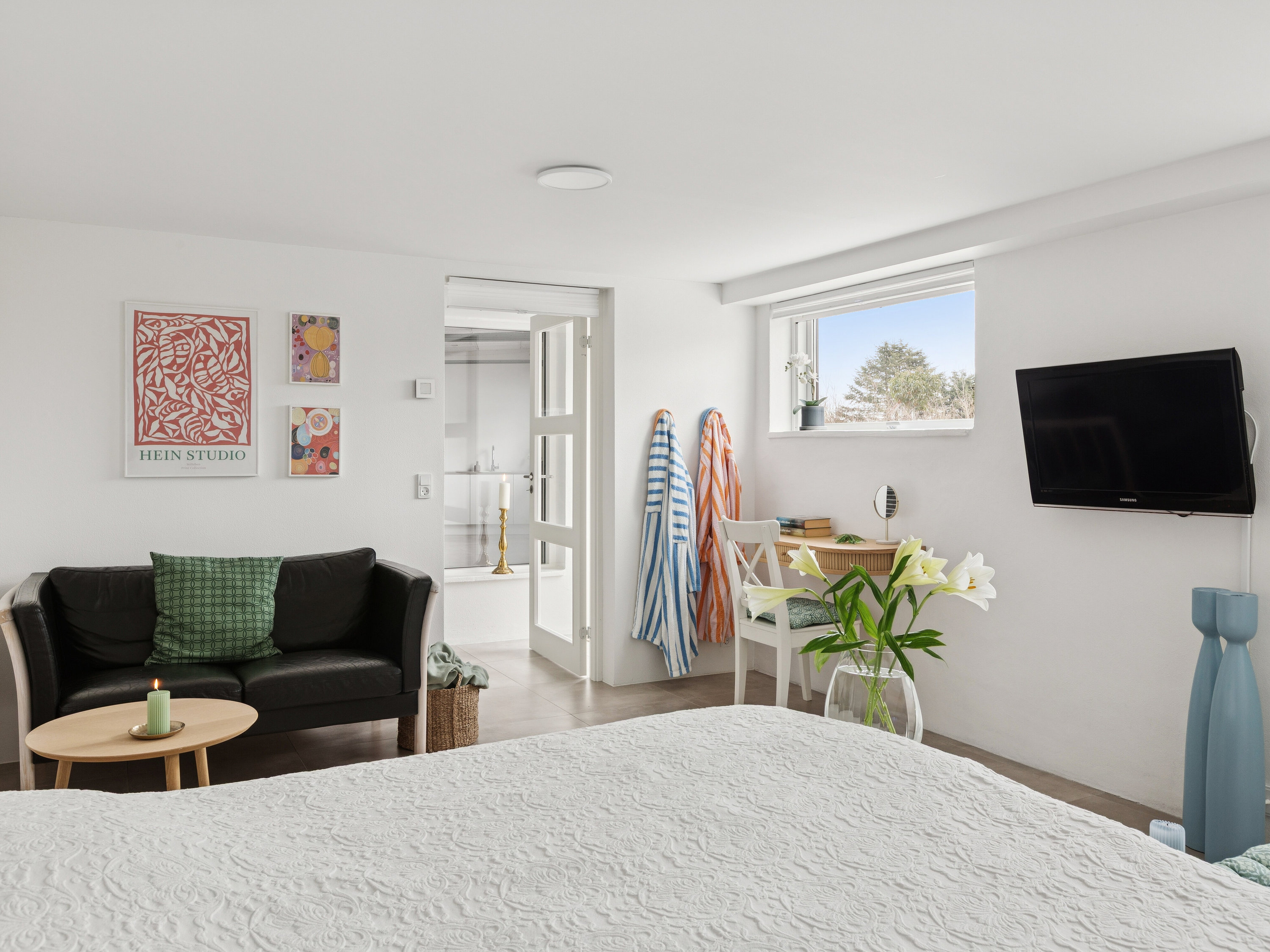 Fremhævet soveværelse billede i fuldskærmstilstand. Billede af Lien 2, 9800 Hjørring