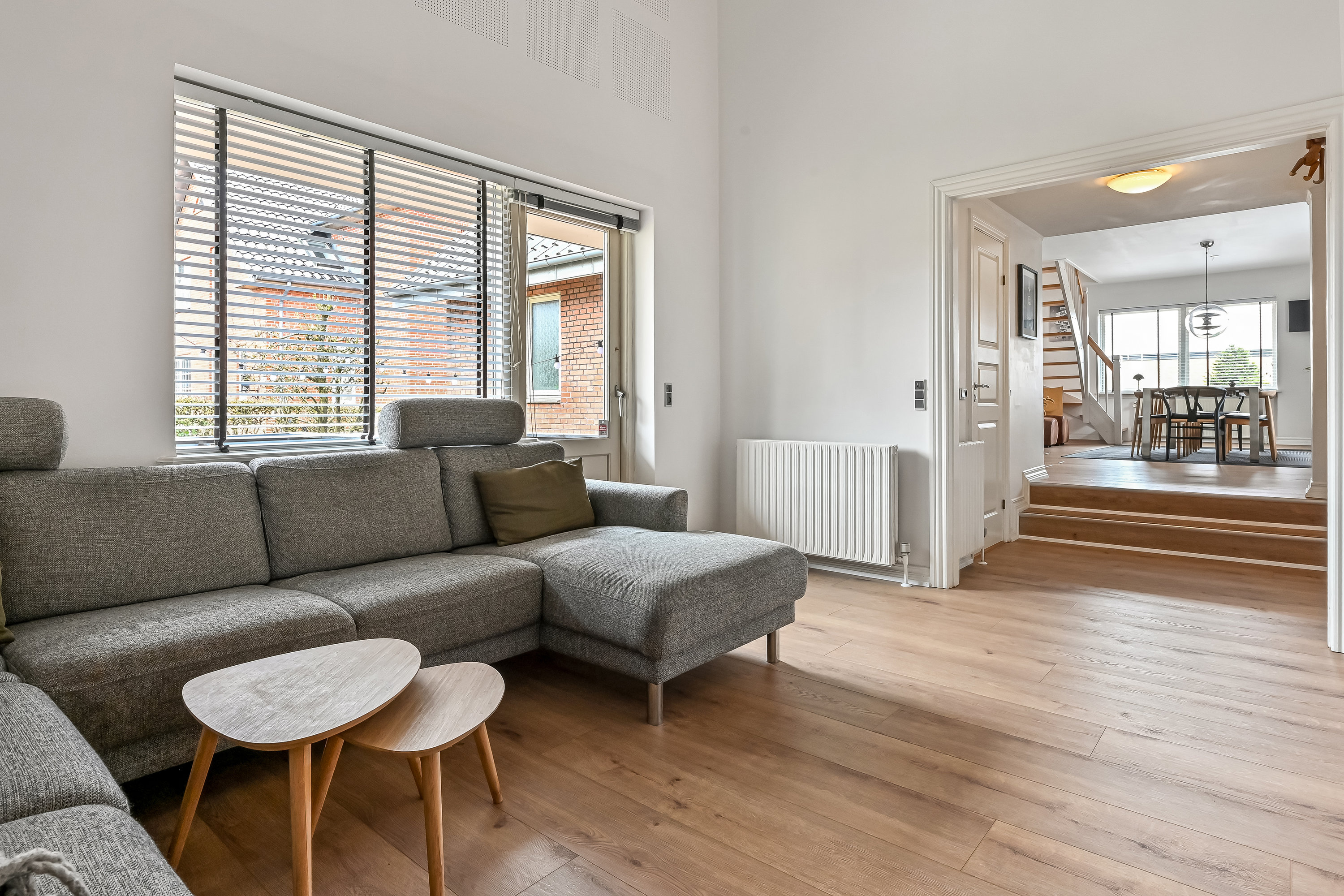 Fremhævet stue billede i fuldskærmstilstand. Billede af Danasvej 42, 7400 Herning