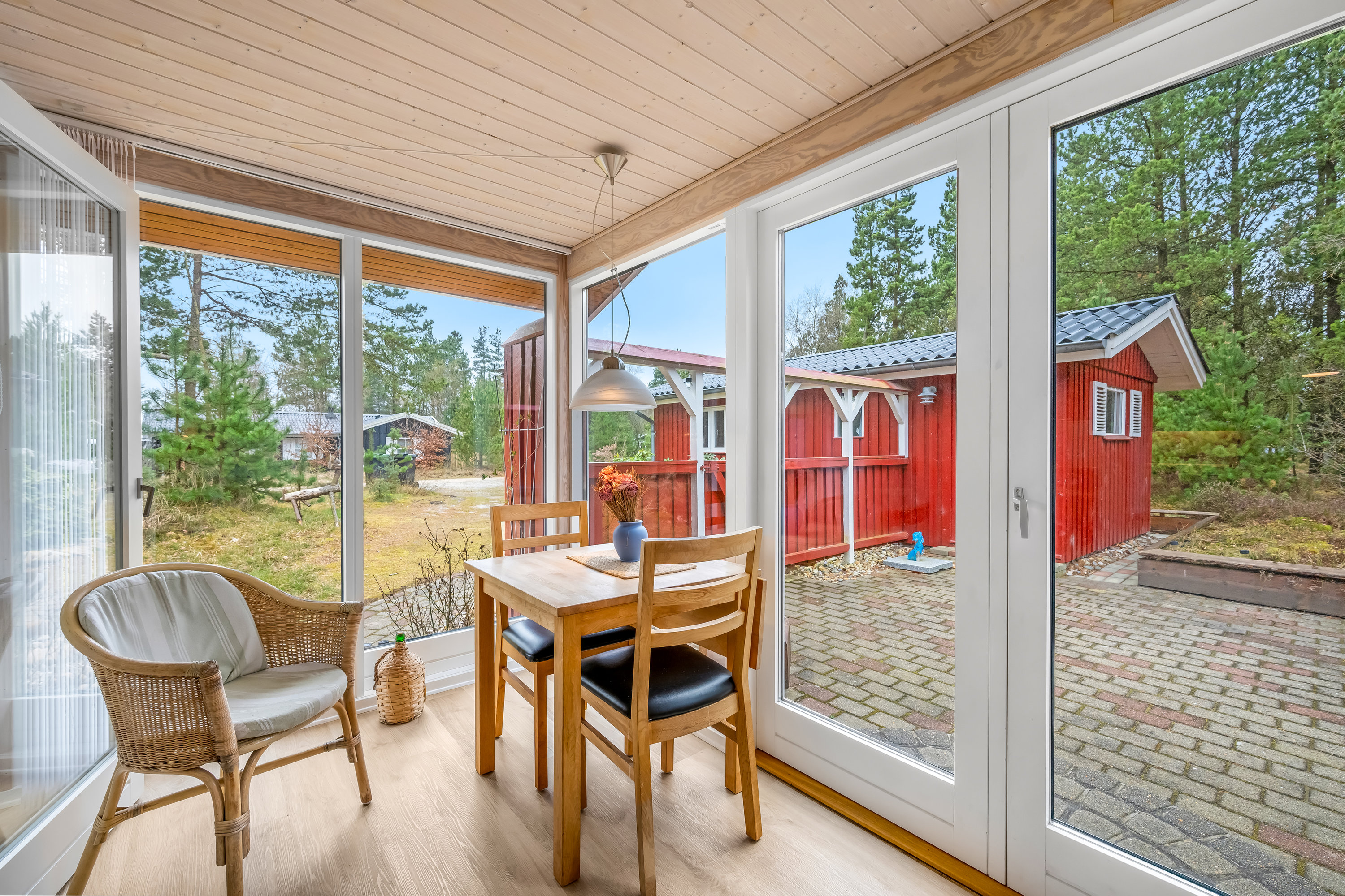 Fremhævet udestue  billede i fuldskærmstilstand. Billede af Højsvej 26, Lønne, 6830 Nørre Nebel