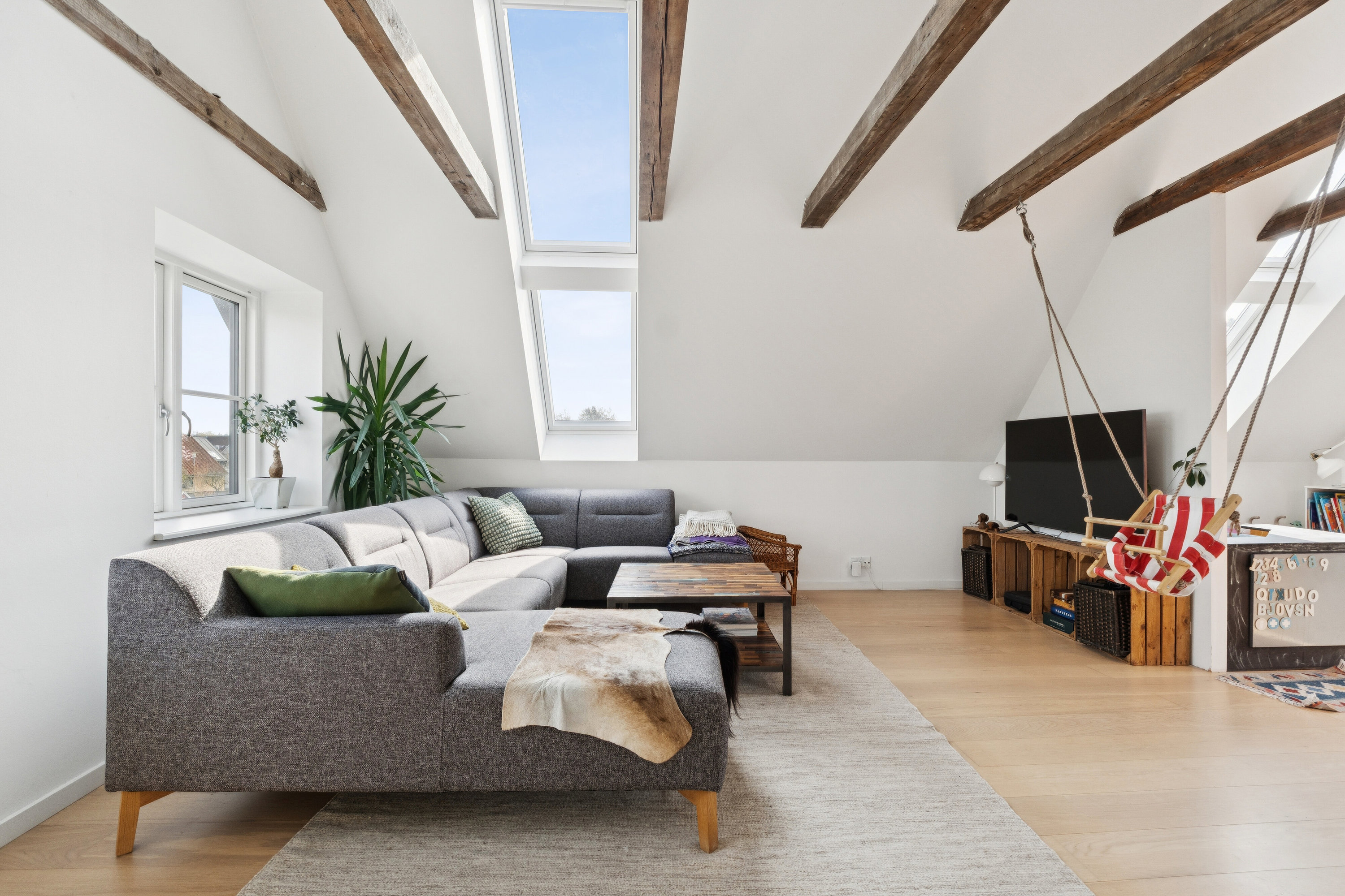 Fremhævet stue billede i fuldskærmstilstand. Billede af Michael Anchers Vej 15A, 8270 Højbjerg