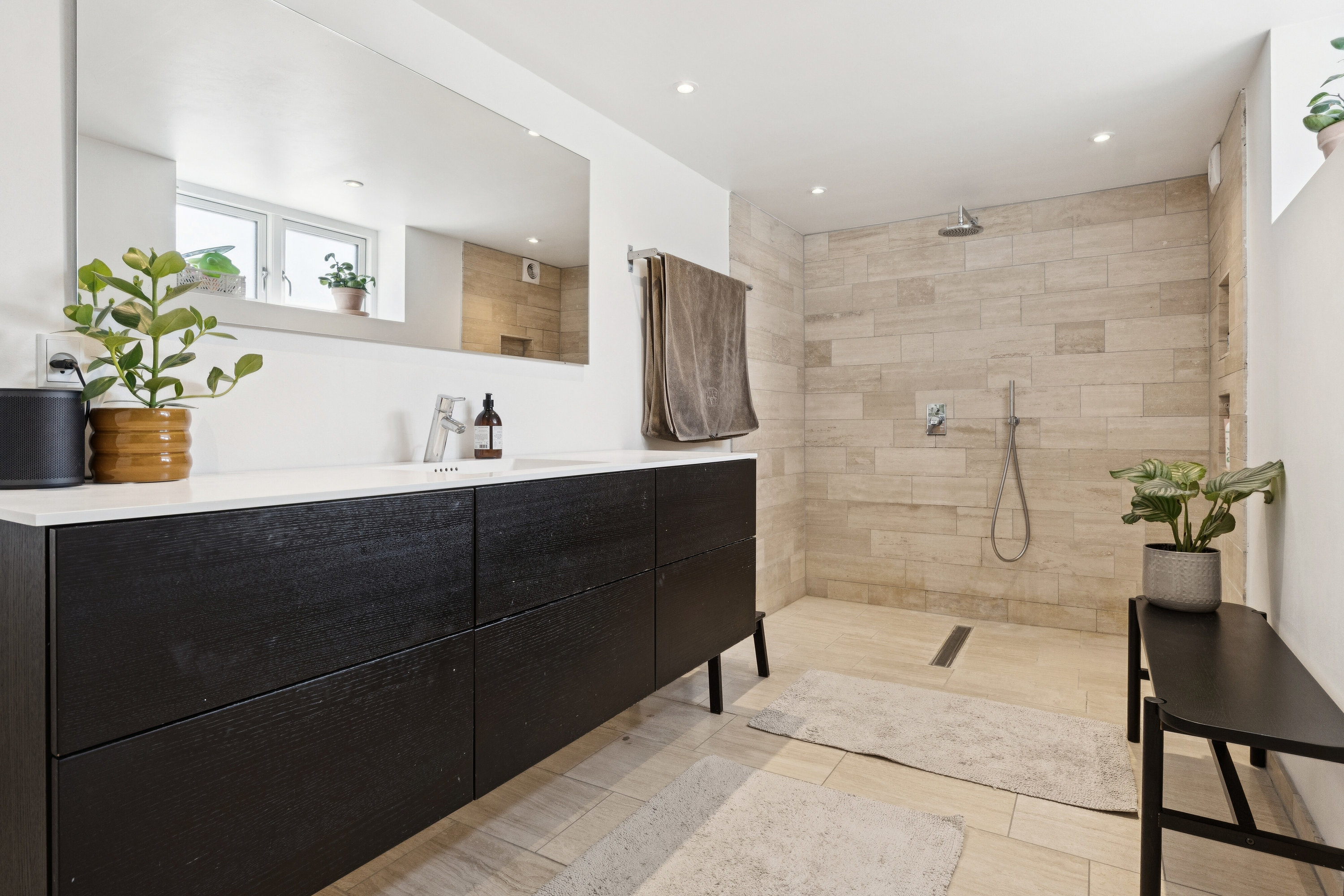 Fremhævet badeværelse billede i fuldskærmstilstand. Billede af Michael Anchers Vej 15A, 8270 Højbjerg