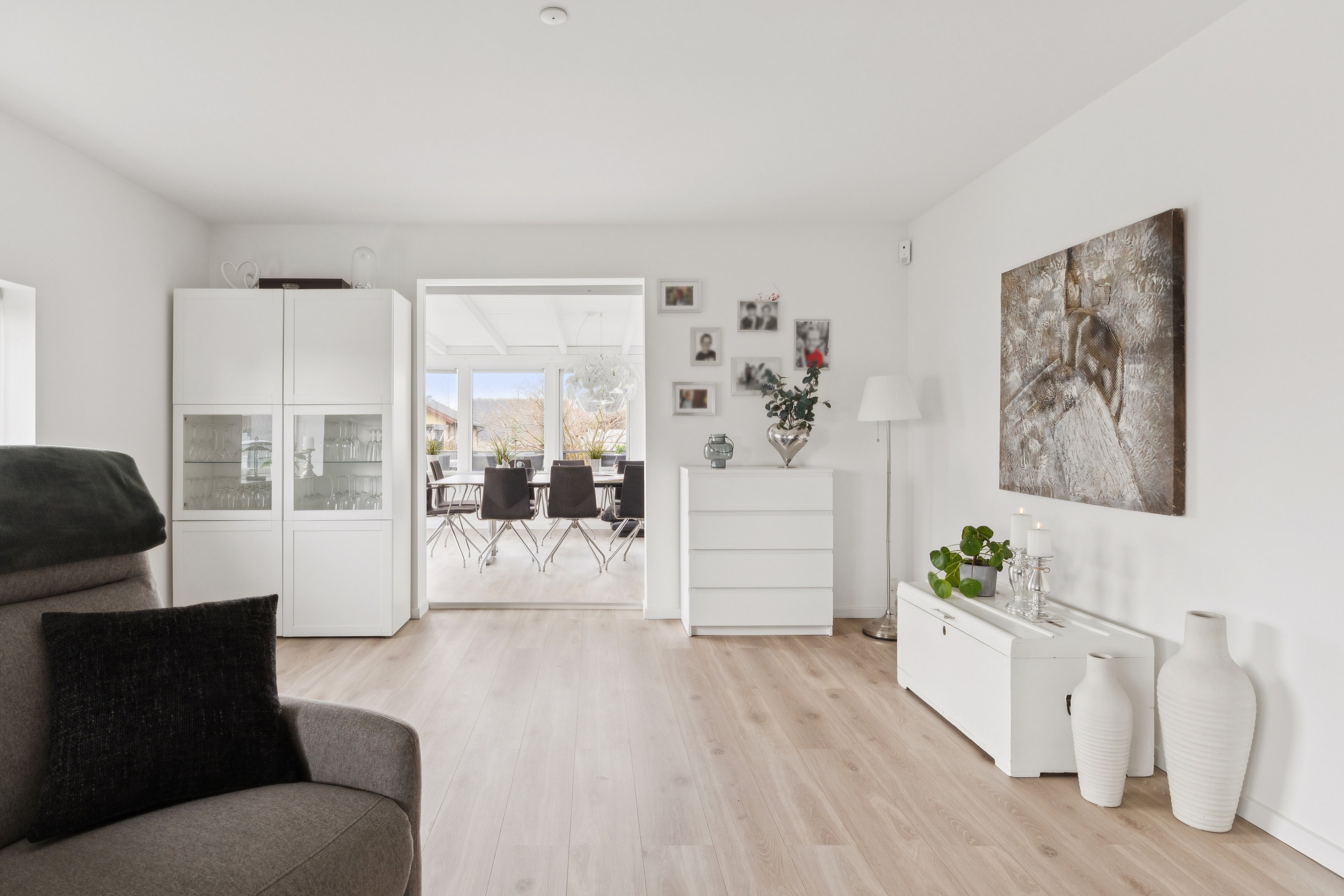 Fremhævet stue billede i fuldskærmstilstand. Billede af Kamdalen 29, 2730 Herlev