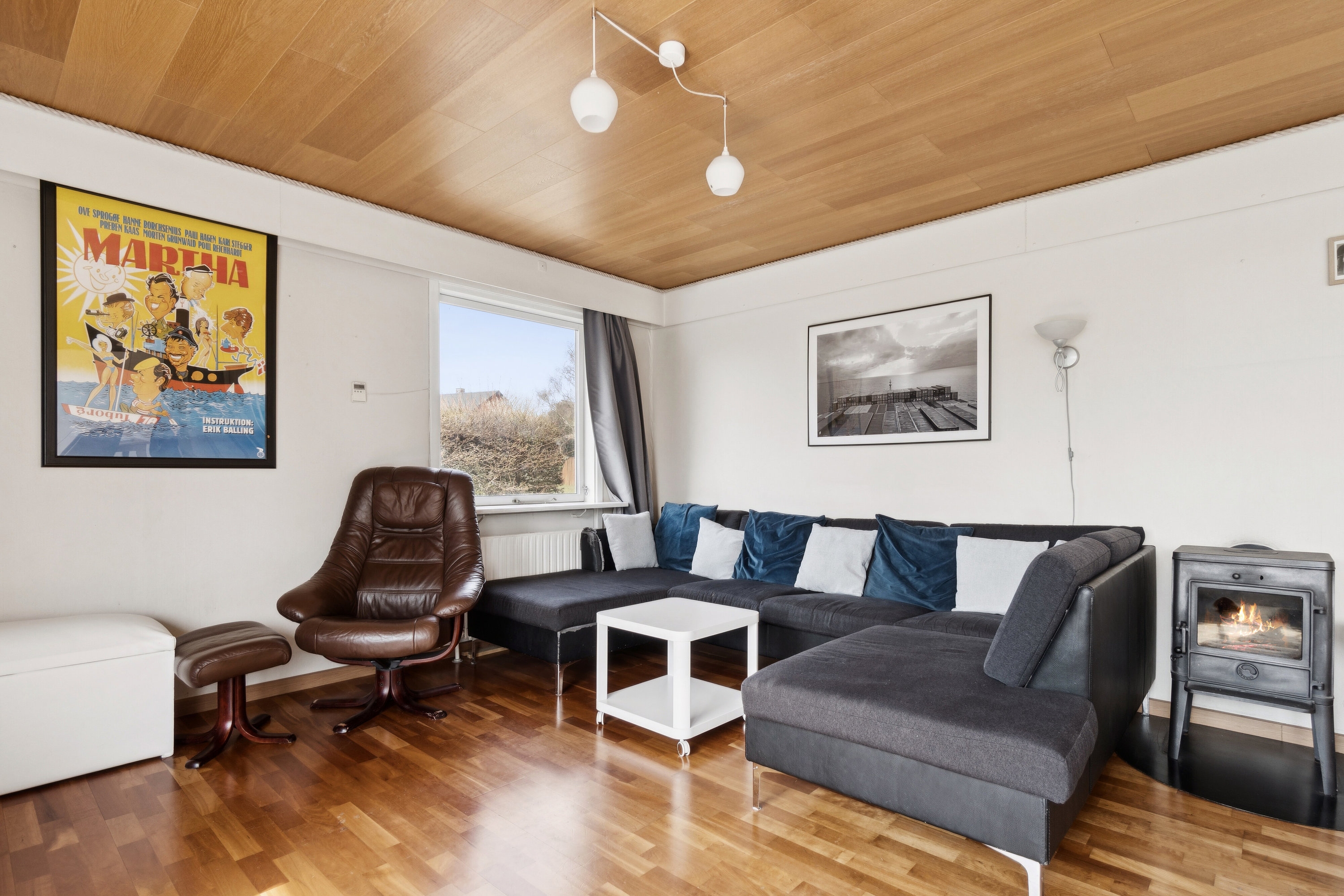 Fremhævet stue billede i fuldskærmstilstand. Billede af Spurvevænget 7, Nexø, 3730 Nexø