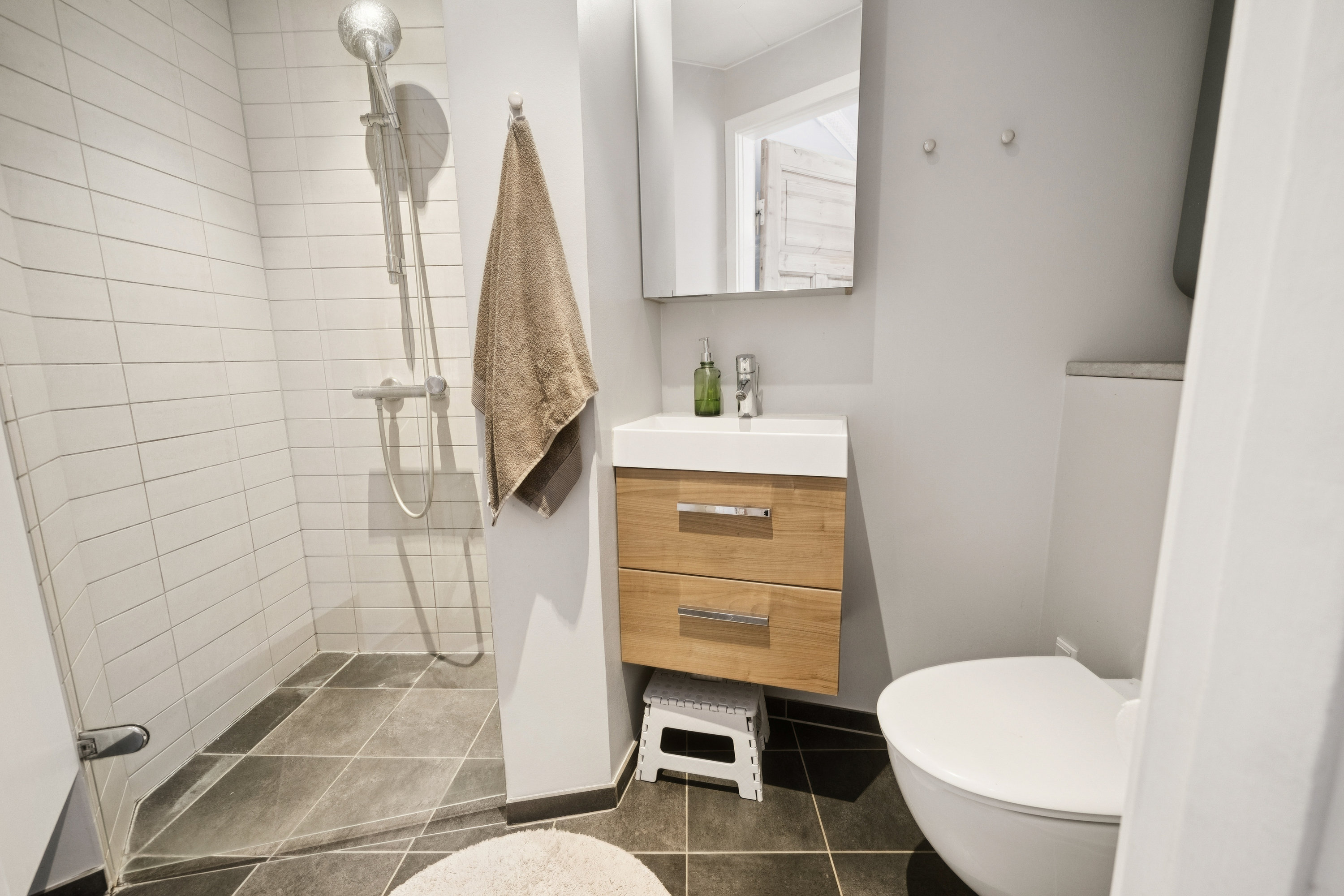 Fremhævet badeværelse billede i fuldskærmstilstand. Billede af Frederiksvej 20, 1. th., 2000 Frederiksberg