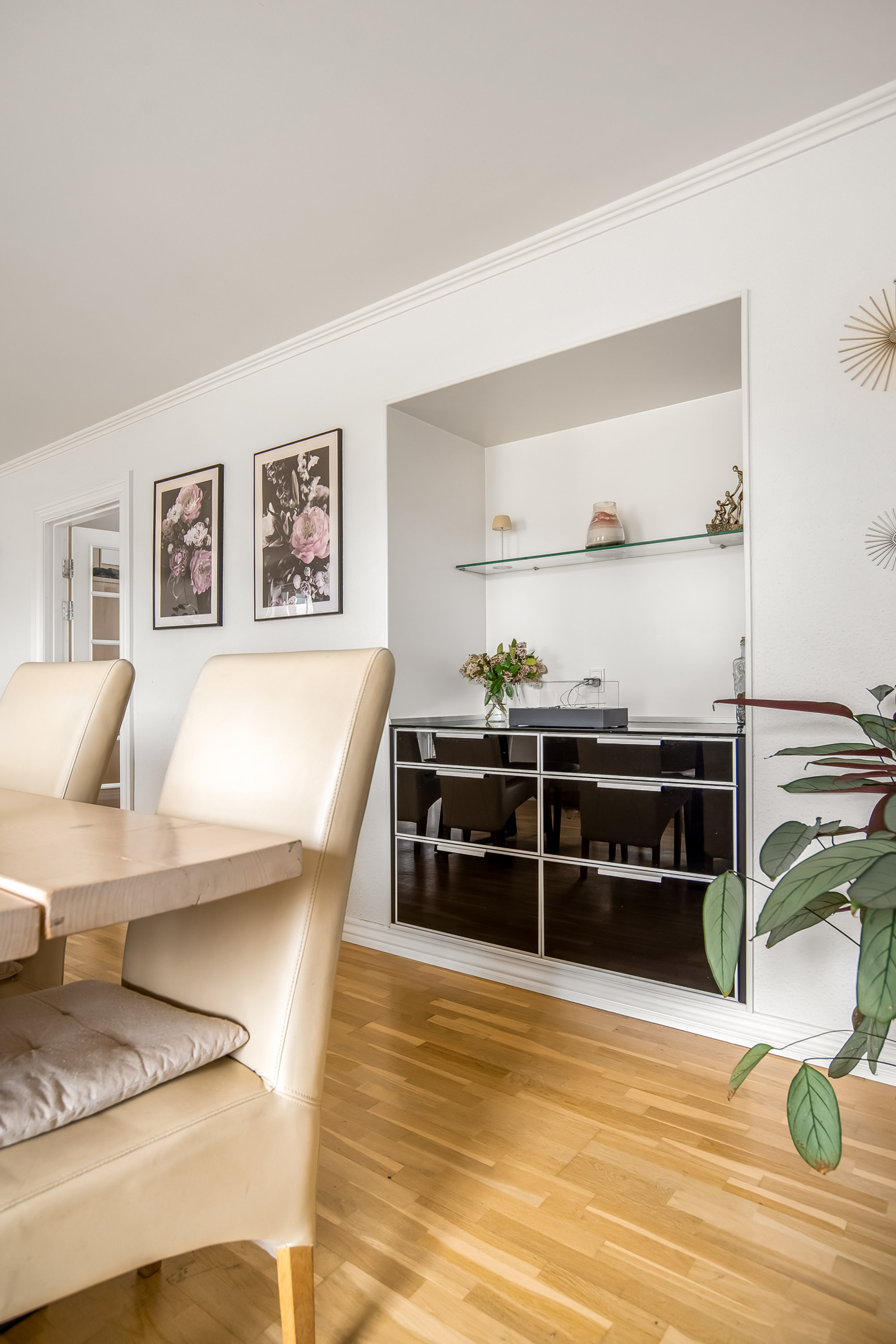 Fremhævet stue billede i fuldskærmstilstand. Billede af Fjald 6, Halgårde, 7500 Holstebro