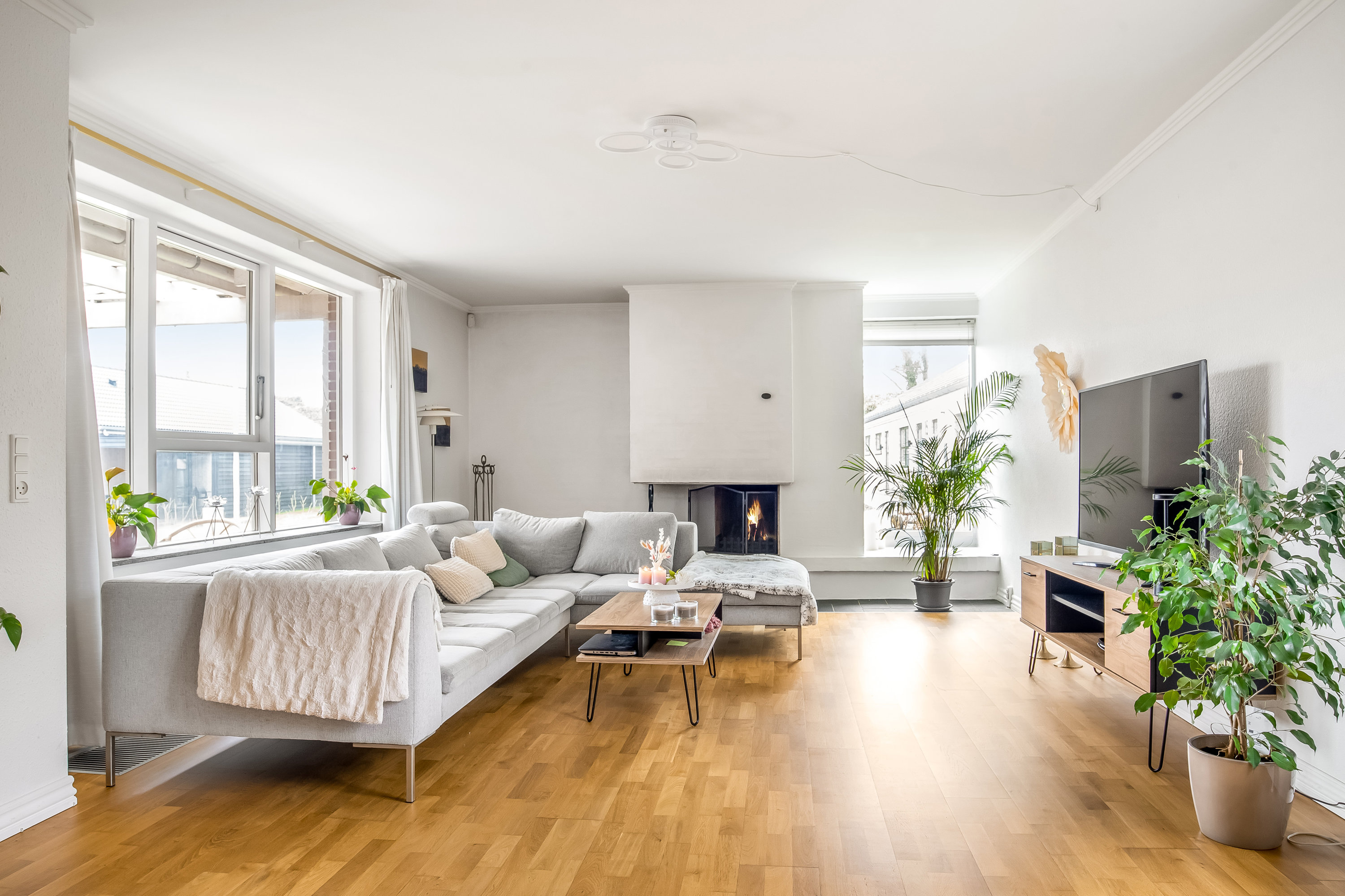 Fremhævet stue billede i fuldskærmstilstand. Billede af Fjald 6, Halgårde, 7500 Holstebro