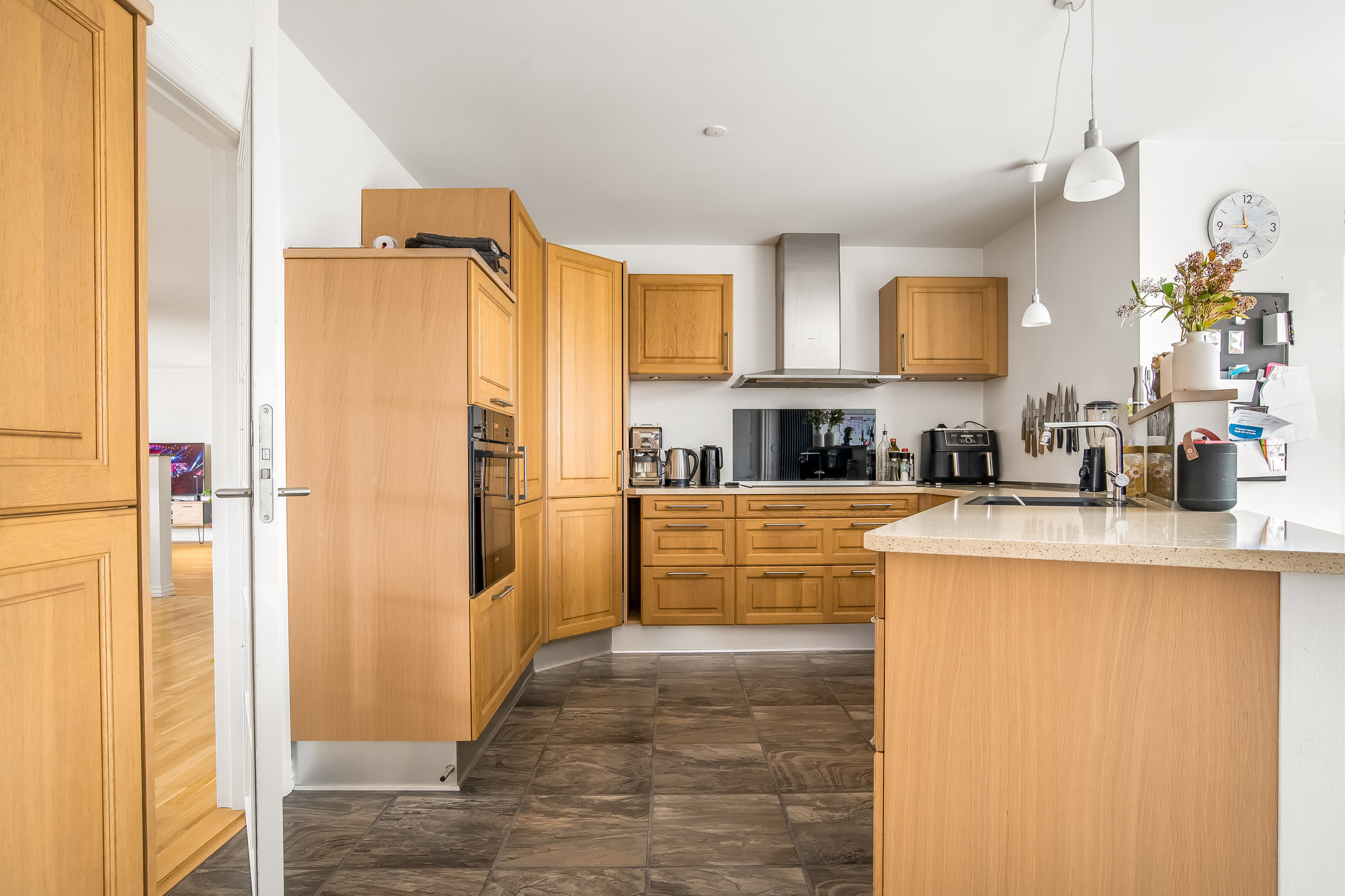 Fremhævet køkken billede i fuldskærmstilstand. Billede af Fjald 6, Halgårde, 7500 Holstebro