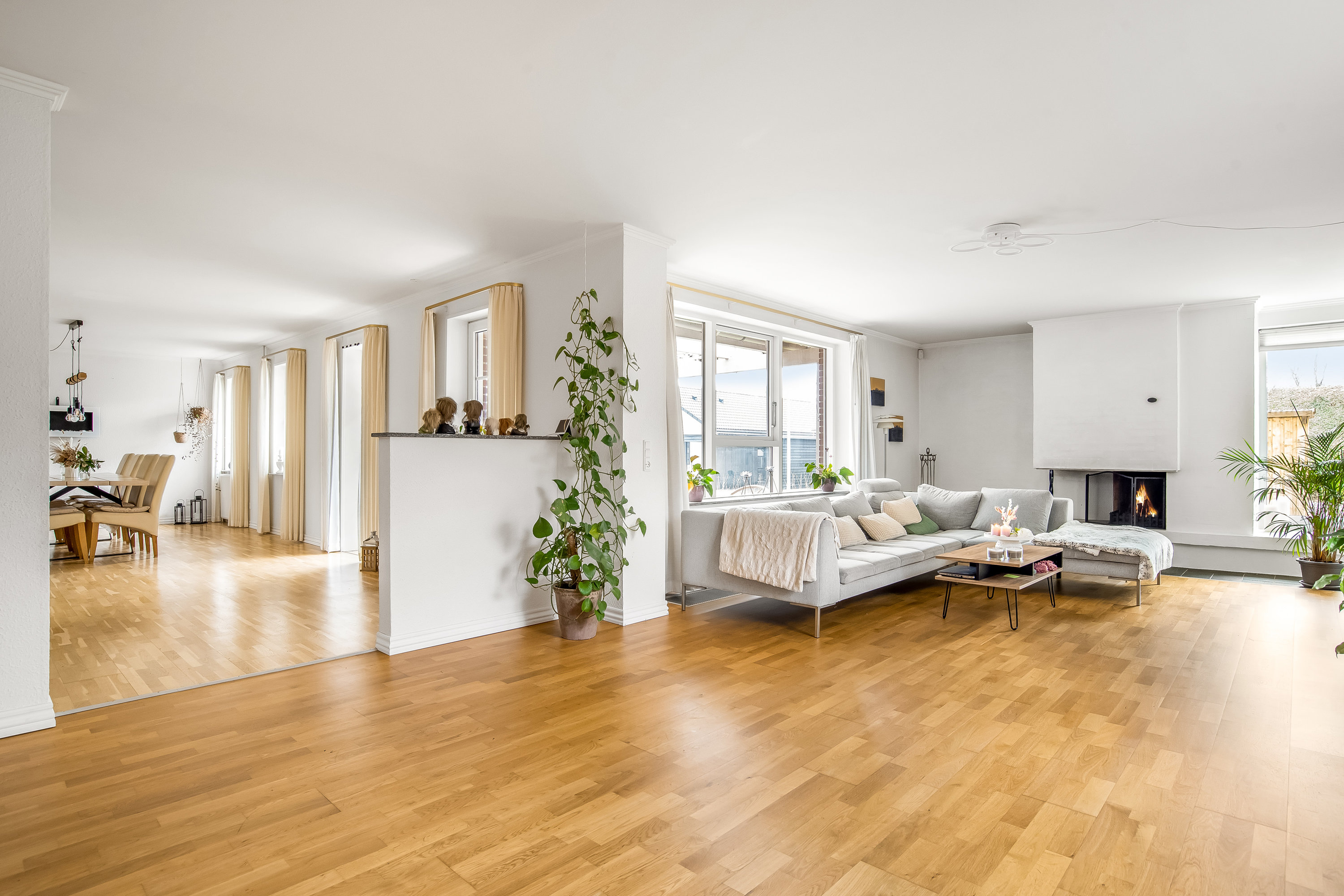 Fremhævet stue billede i fuldskærmstilstand. Billede af Fjald 6, Halgårde, 7500 Holstebro