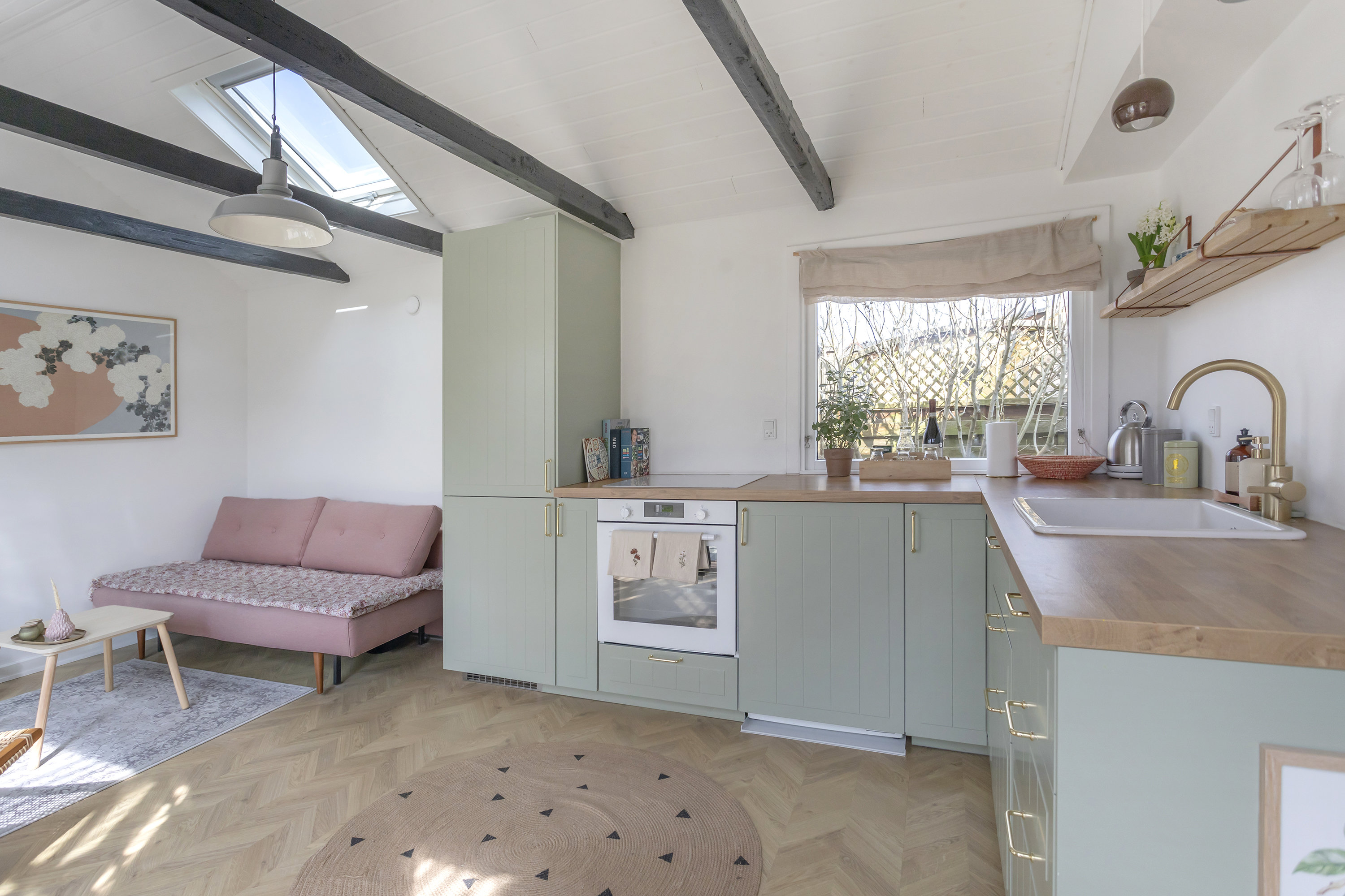 Fremhævet køkken billede i fuldskærmstilstand. Billede af Hf. Sano 122, 2770 Kastrup