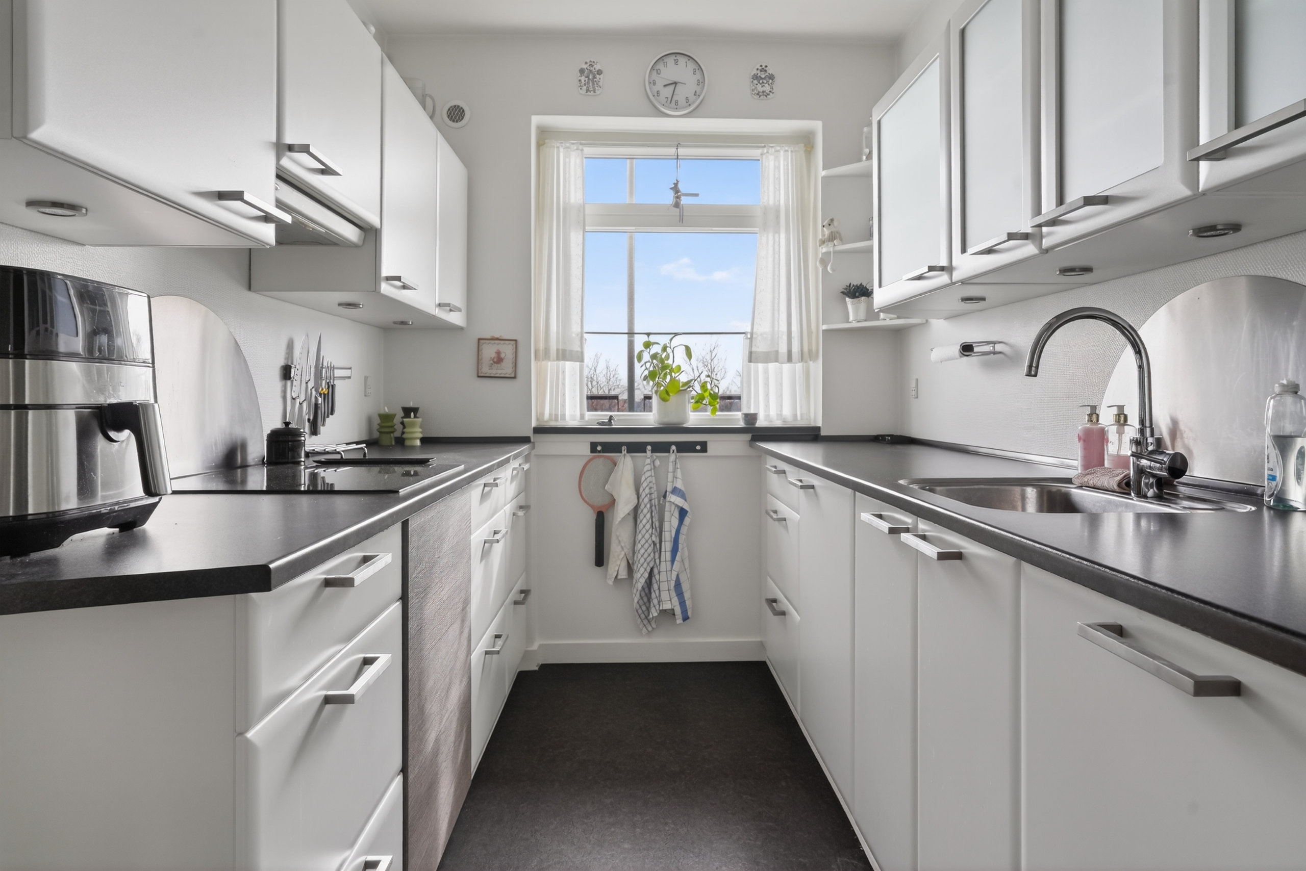 Fremhævet køkken billede i fuldskærmstilstand. Billede af Dalstrøget 120, 5., 2870 Dyssegård