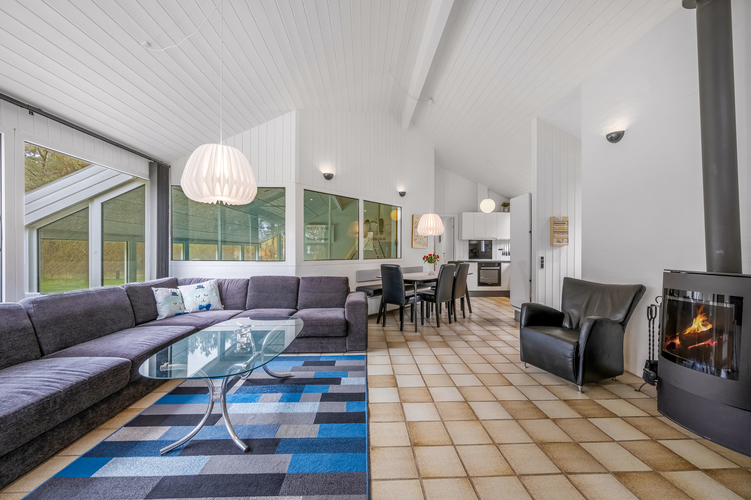 Fremhævet stue billede i fuldskærmstilstand. Billede af Skovvang 18, Lønne, 6830 Nørre Nebel