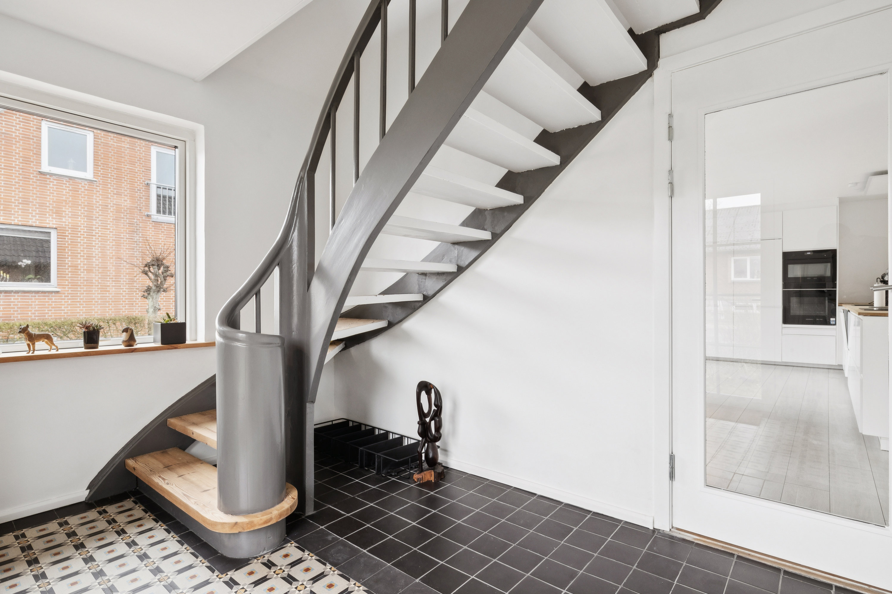 Fremhævet entré billede i fuldskærmstilstand. Billede af Vestermarksvej 5, 9610 Nørager