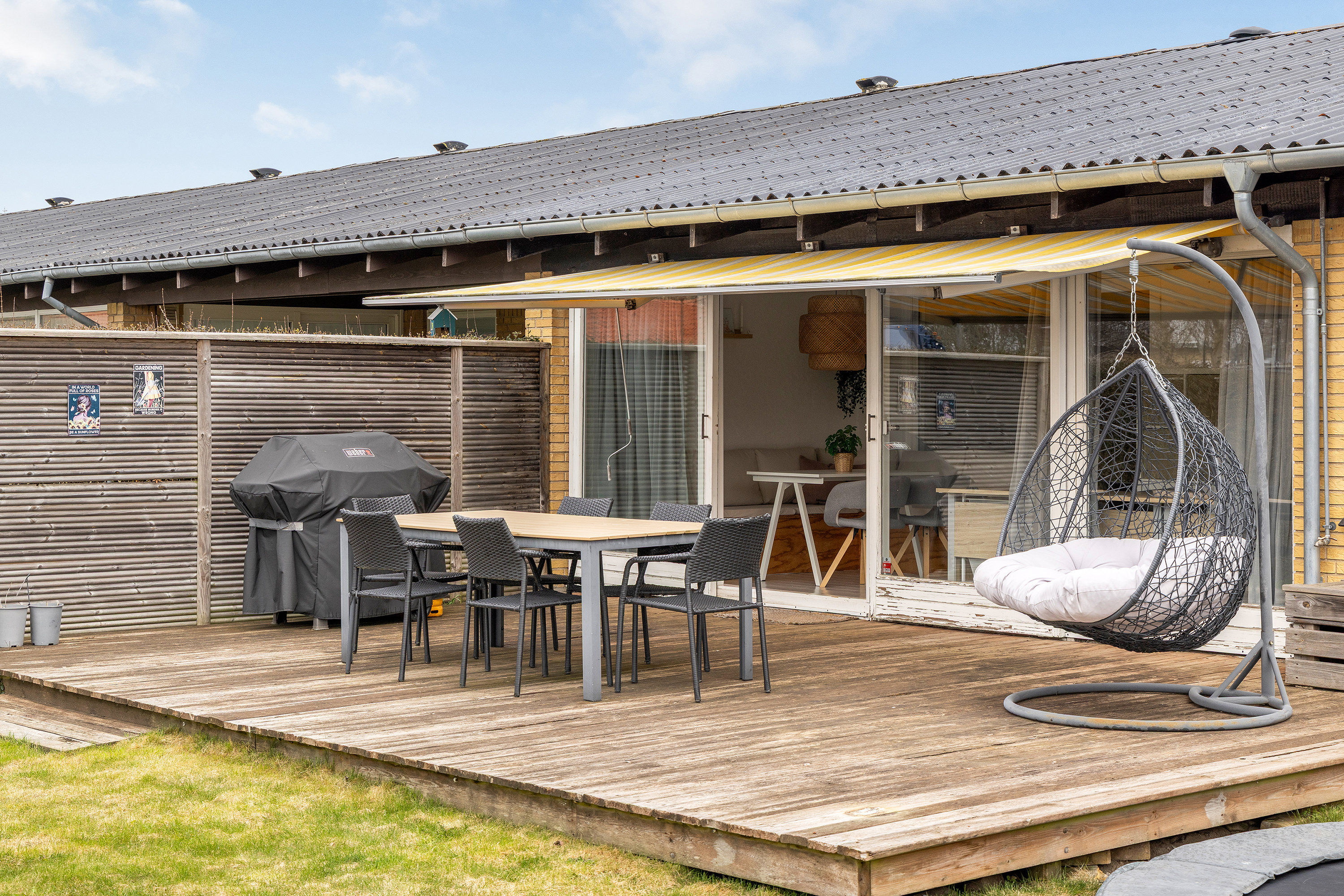 Fremhævet terrasse billede i fuldskærmstilstand. Billede af Snerlevej 11, 3600 Frederikssund