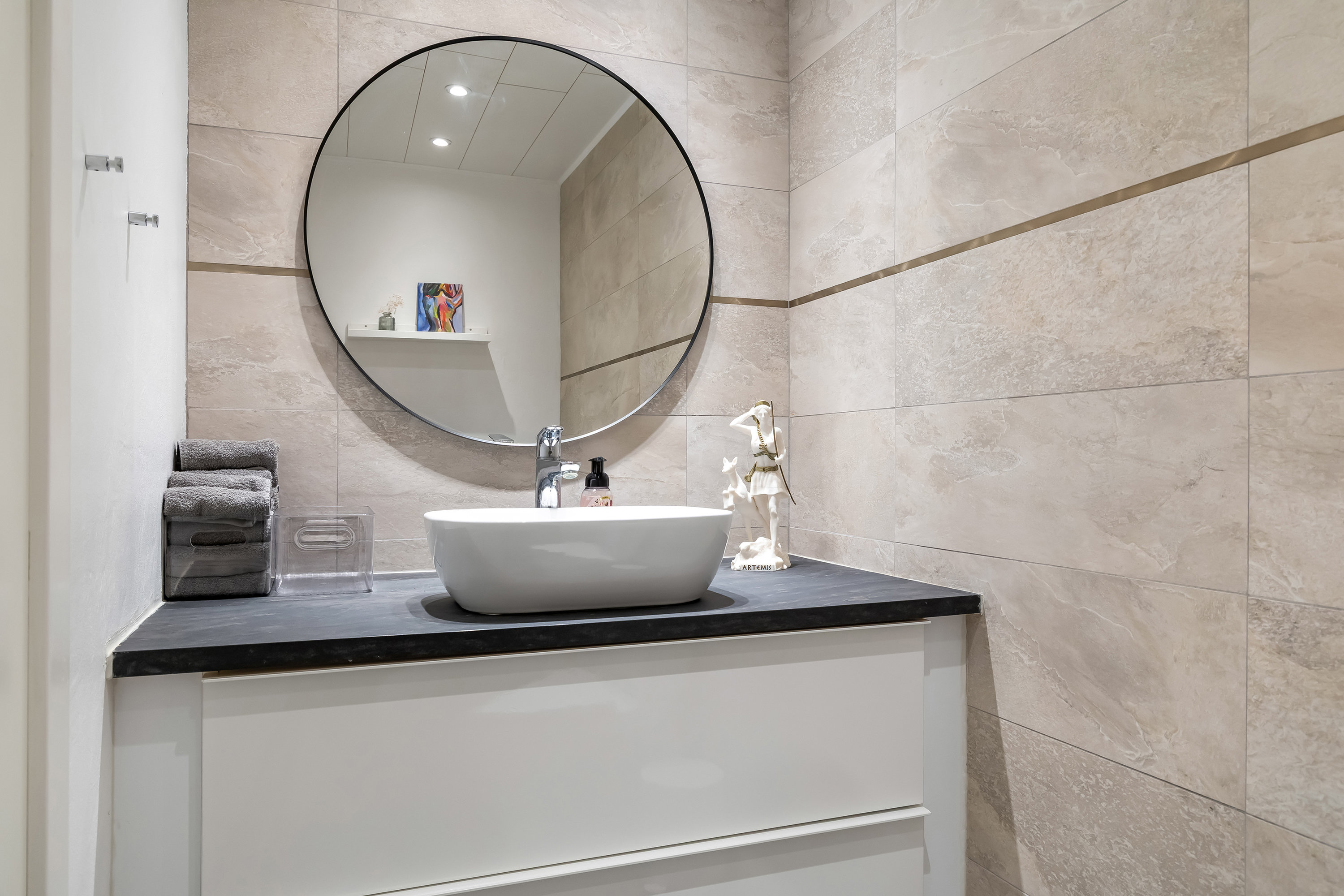 Fremhævet toilet billede i fuldskærmstilstand. Billede af Snerlevej 11, 3600 Frederikssund