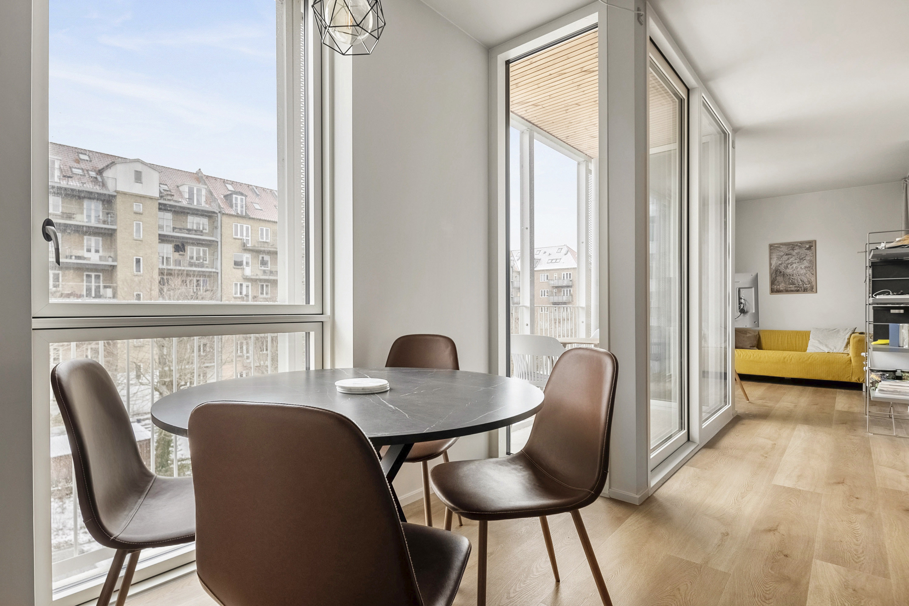 Fremhævet spisestue billede i fuldskærmstilstand. Billede af Edouard Suensons Gade 10, 2. 3., Trøjborg, 8200 Aarhus N