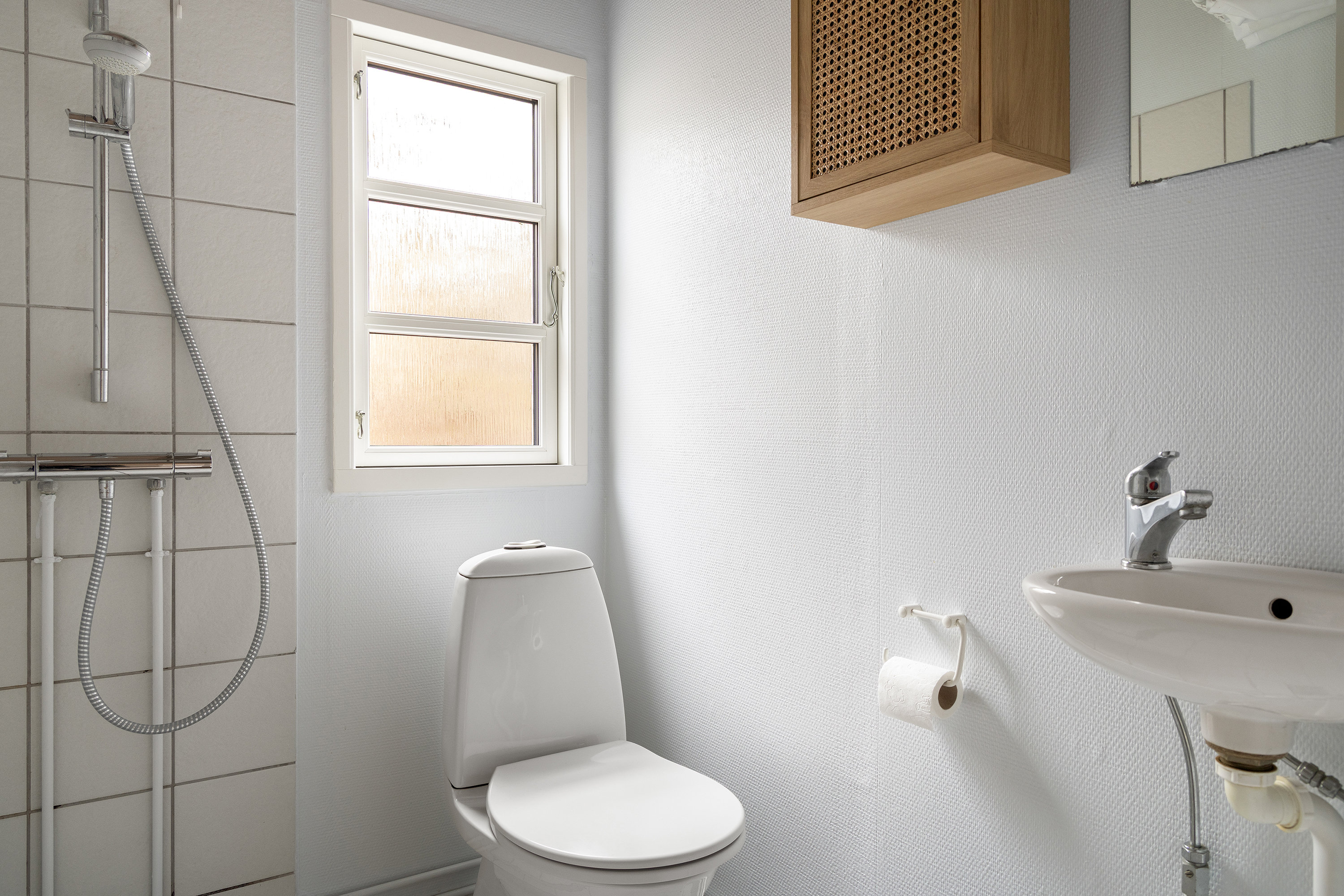 Fremhævet badeværelse billede i fuldskærmstilstand. Billede af Bredekjæret 4, Udsholt, 3230 Græsted