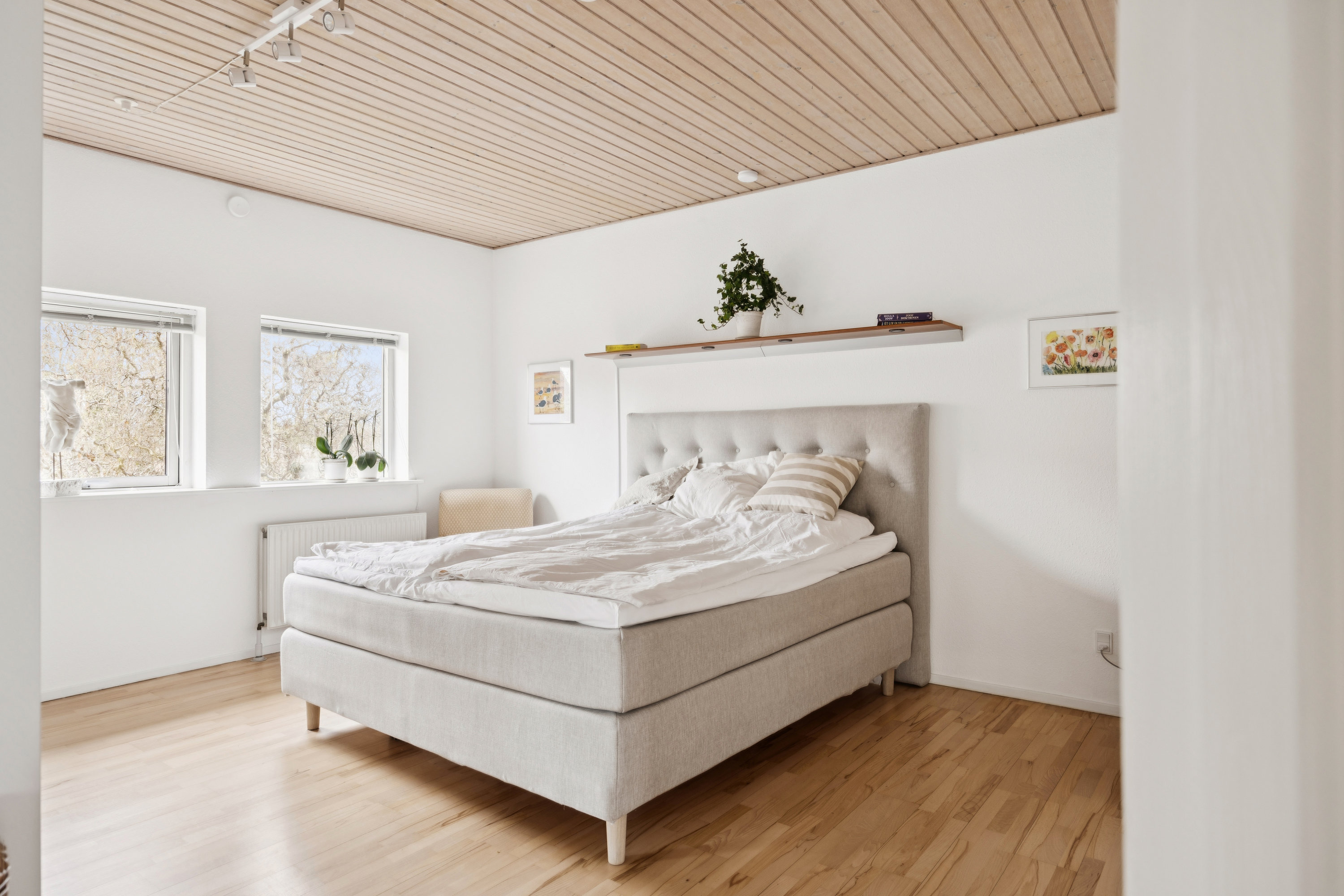 Fremhævet værelse billede i fuldskærmstilstand. Billede af Furesøkrogen 14, 2830 Virum