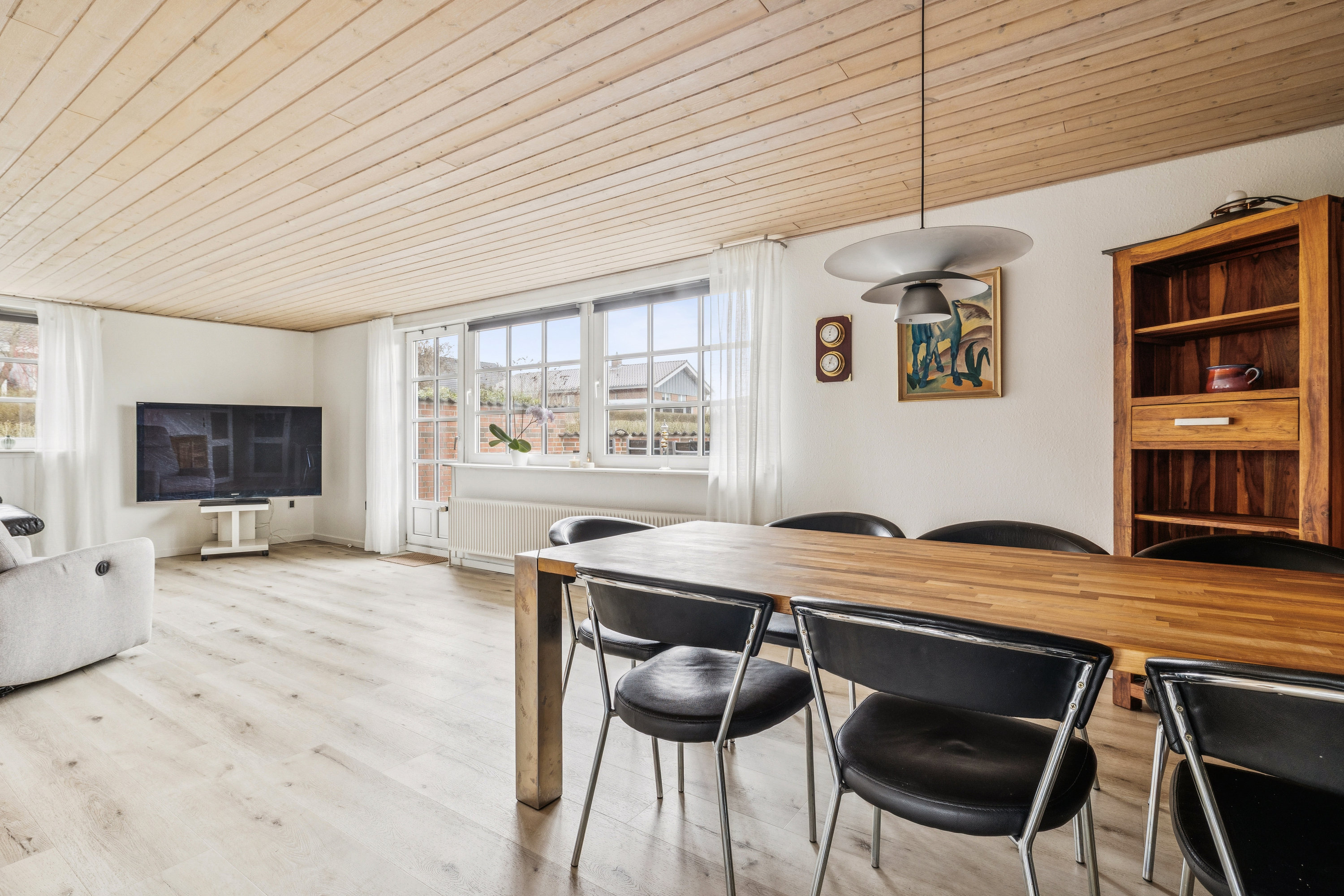 Fremhævet stue billede i fuldskærmstilstand. Billede af Bækparken 41, Valsgård, 9500 Hobro